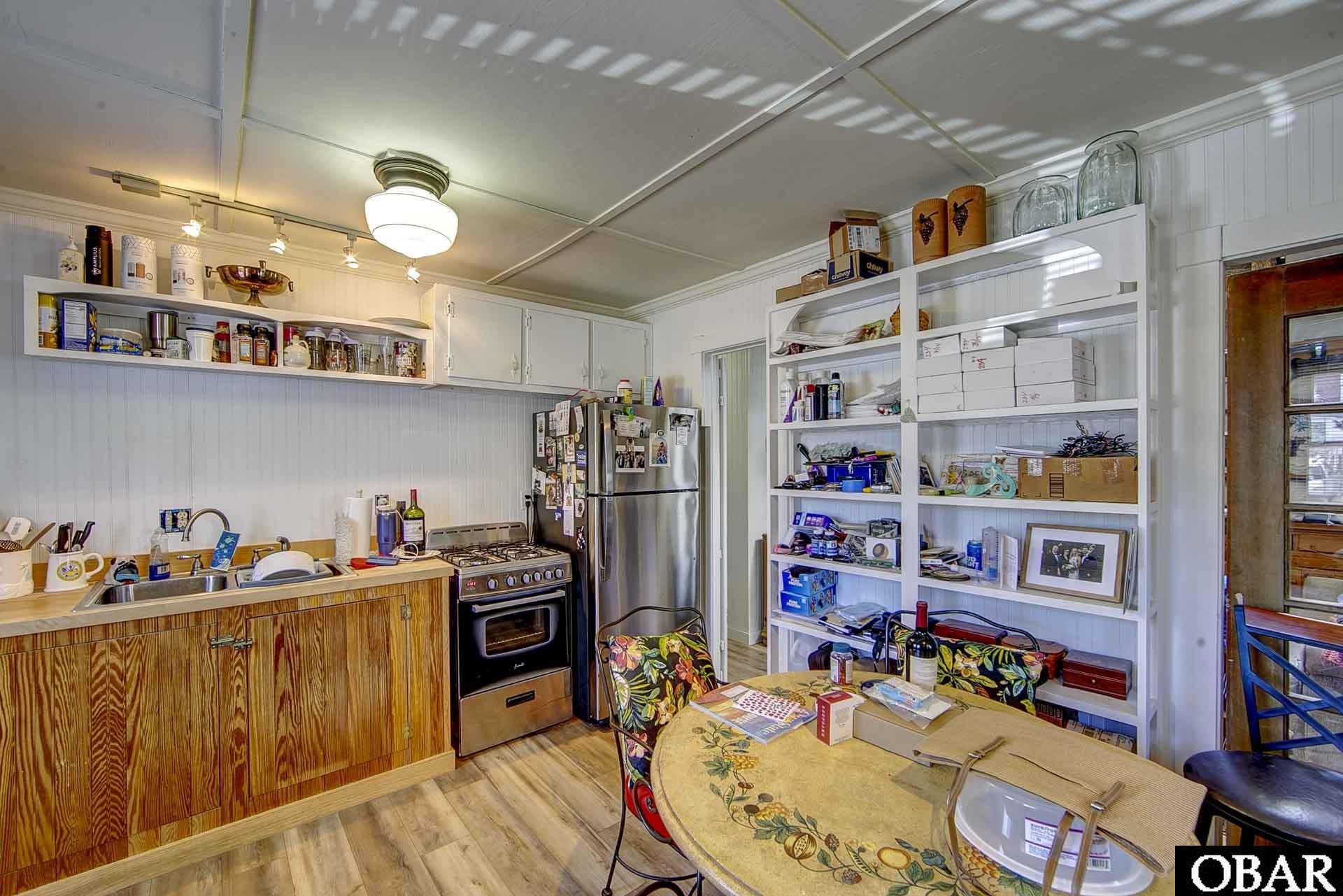 660 Irvin Garrish Highway, Ocracoke, NC 27960-0000, 6 Bedrooms Bedrooms, ,2 BathroomsBathrooms,Residential,For sale,Irvin Garrish Highway,126419