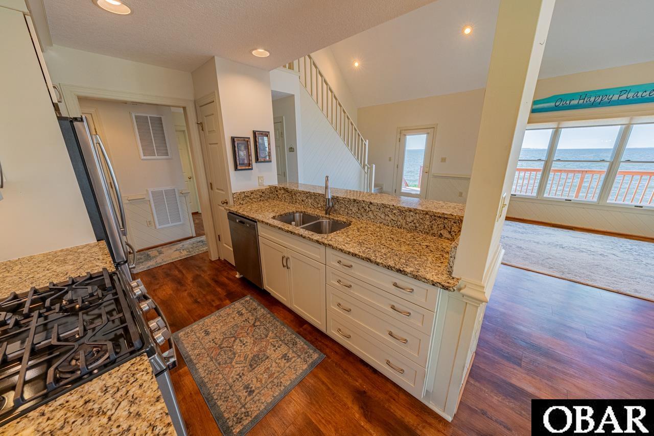 903 Harbour View Drive, Kill Devil Hills, NC 27948, 3 Bedrooms Bedrooms, ,2 BathroomsBathrooms,Residential,For sale,Harbour View Drive,126525