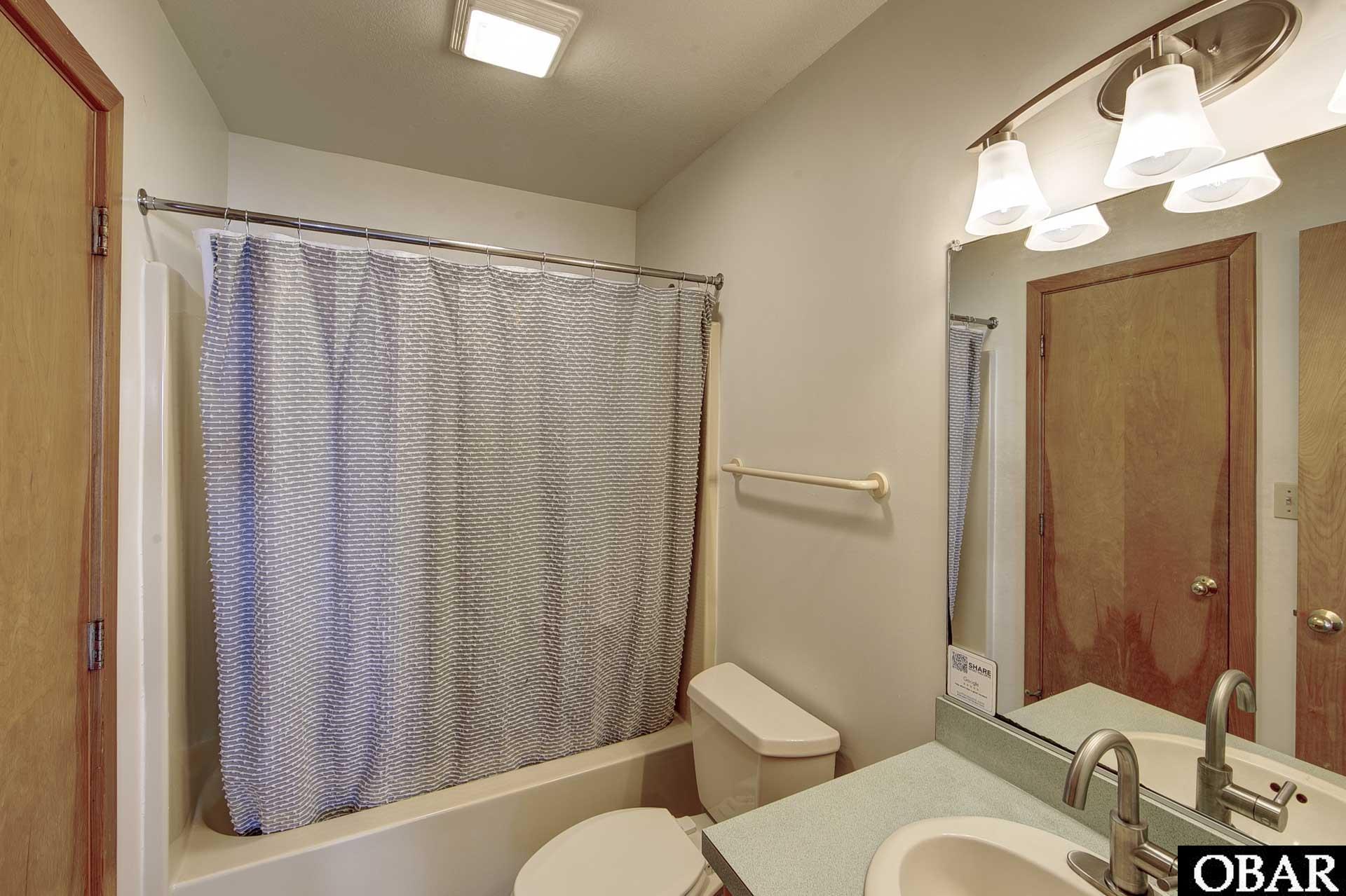 39202 Island Creek Drive, Avon, NC 27915, 3 Bedrooms Bedrooms, ,2 BathroomsBathrooms,Residential,For sale,Island Creek Drive,126527
