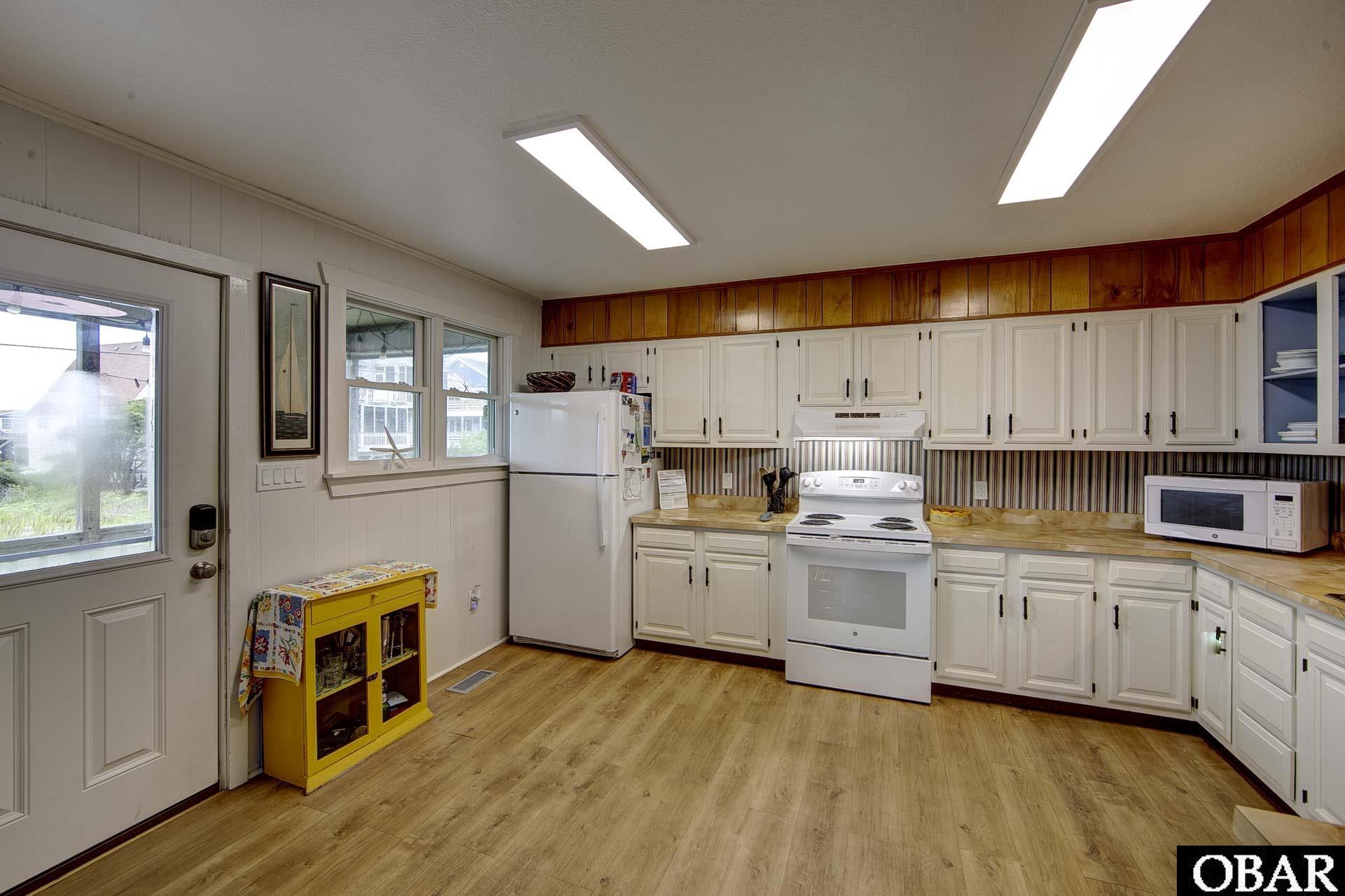 58211 Sand Road, Hatteras, NC 27943, 3 Bedrooms Bedrooms, ,2 BathroomsBathrooms,Residential,For sale,Sand Road,126555