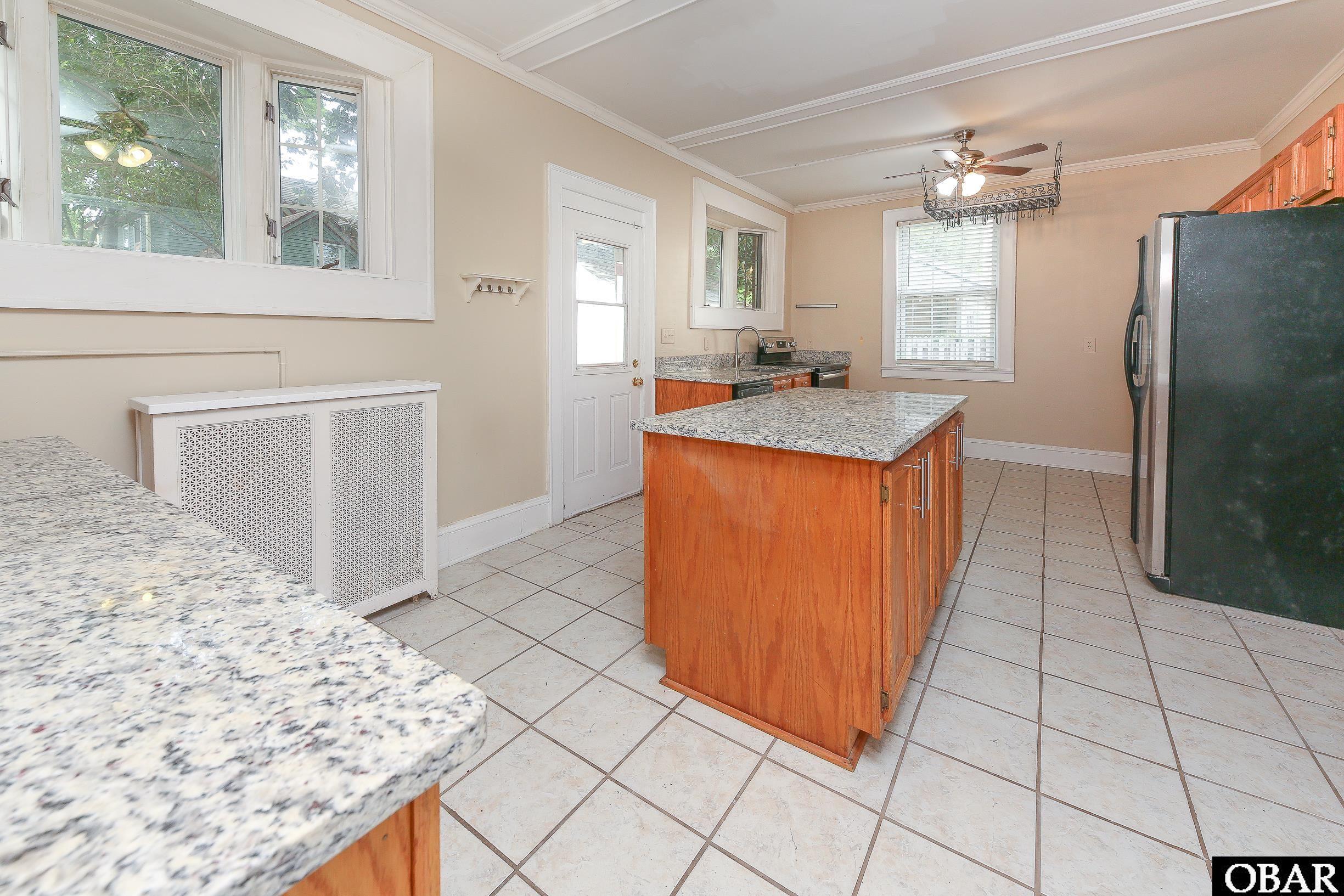 506 Church Street, Elizabeth City, NC 27909, 4 Bedrooms Bedrooms, ,2 BathroomsBathrooms,Residential,For sale,Church Street,126571