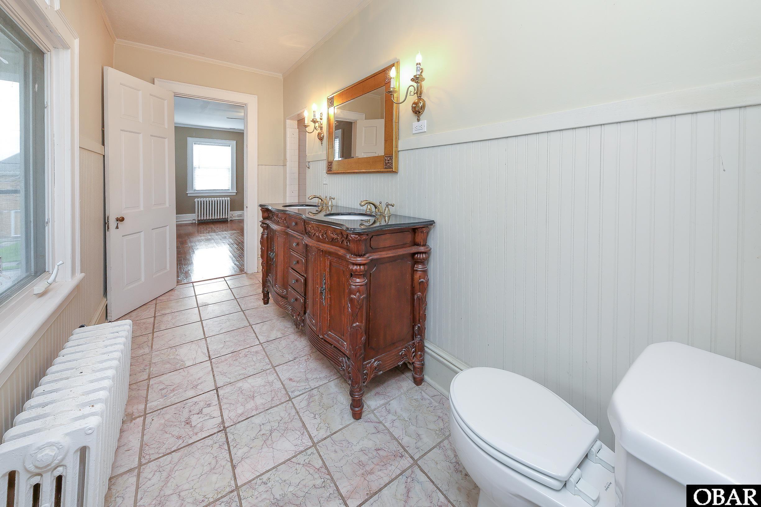 506 Church Street, Elizabeth City, NC 27909, 4 Bedrooms Bedrooms, ,2 BathroomsBathrooms,Residential,For sale,Church Street,126571