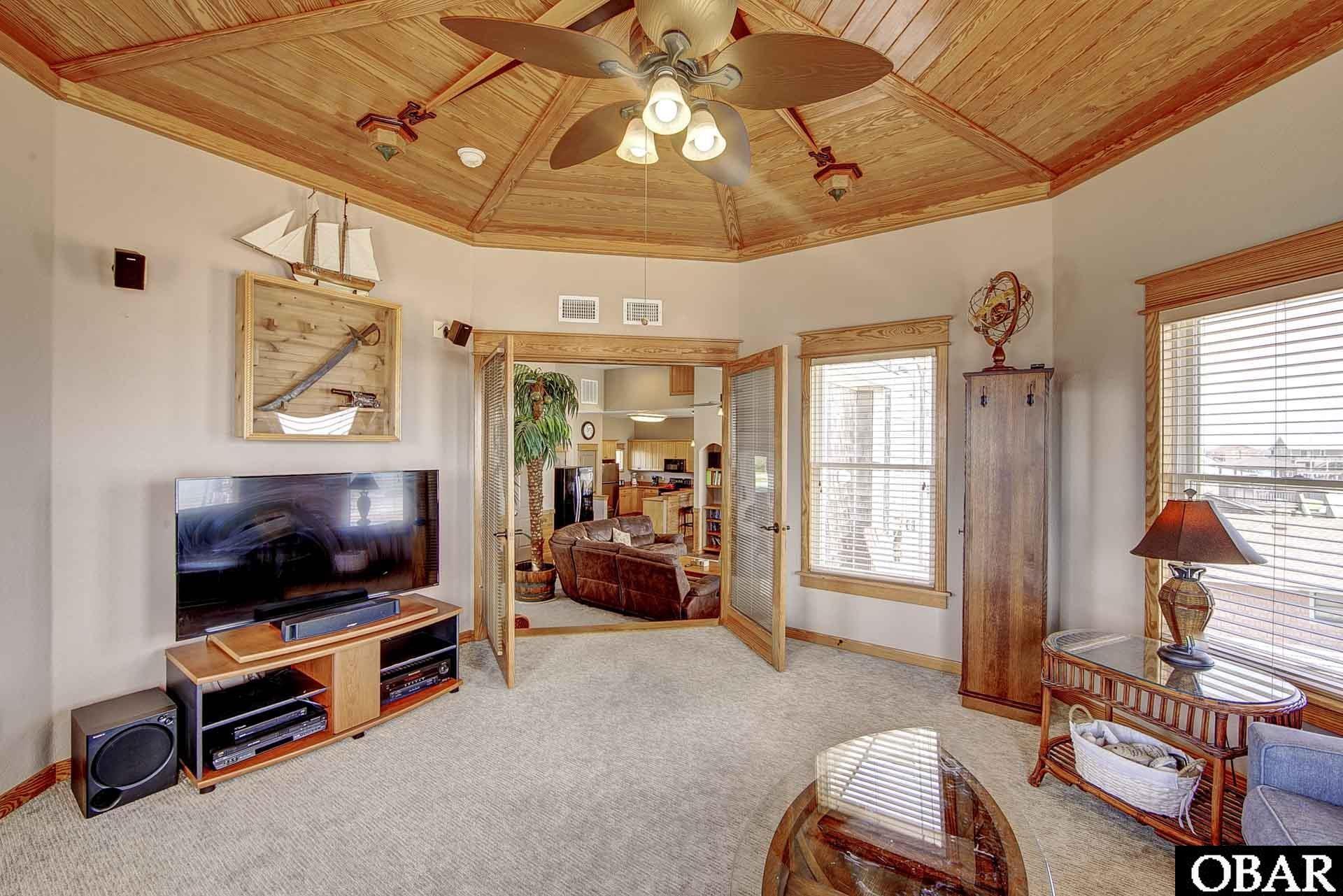 24256 Ocean Drive, Rodanthe, NC 27968, 4 Bedrooms Bedrooms, ,4 BathroomsBathrooms,Residential,For sale,Ocean Drive,126581