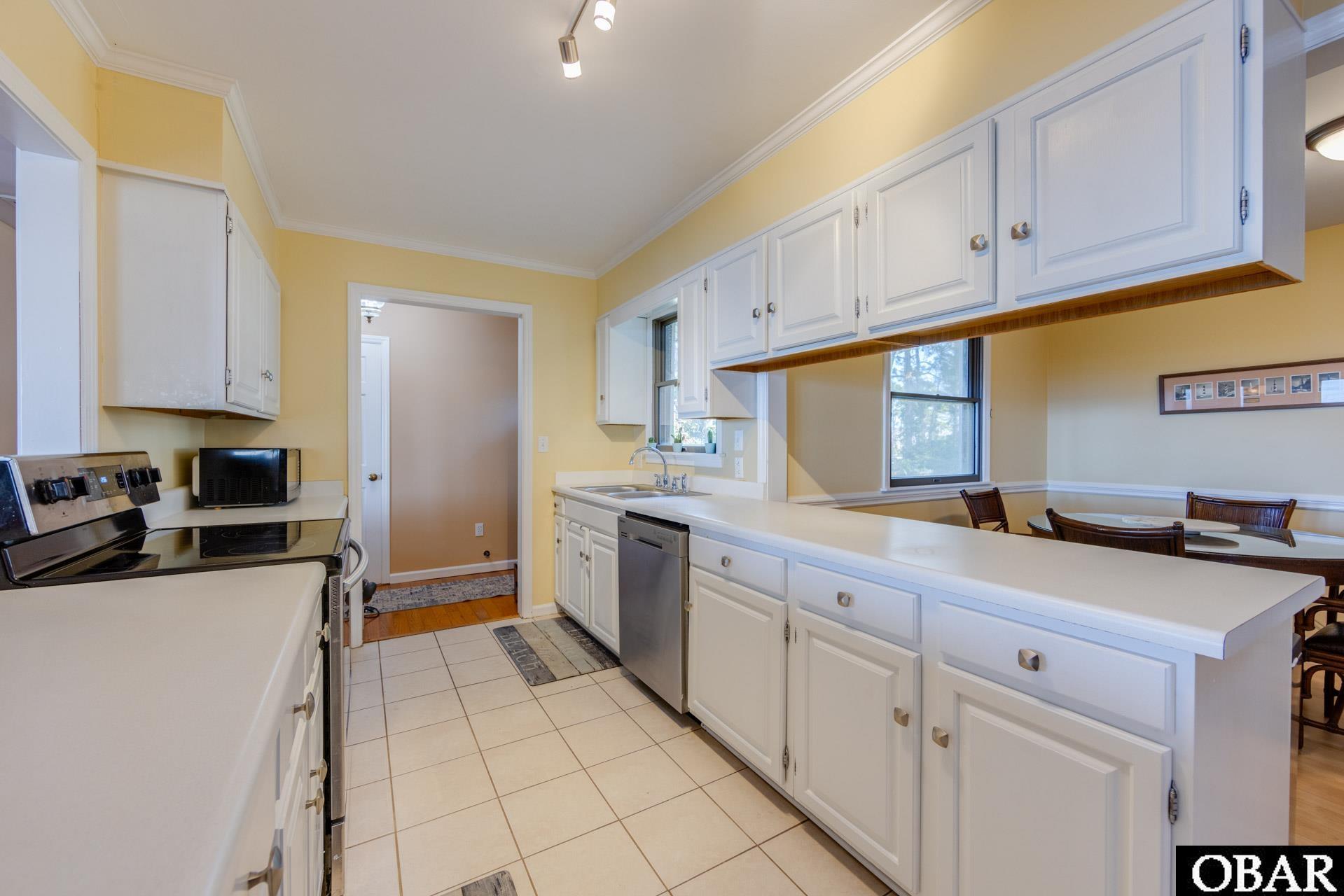 107 Bartow Drive, Manteo, NC 27954, 3 Bedrooms Bedrooms, ,3 BathroomsBathrooms,Residential,For sale,Bartow Drive,126596