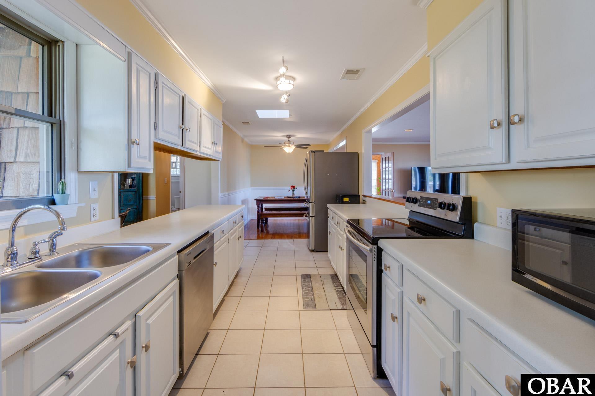 107 Bartow Drive, Manteo, NC 27954, 3 Bedrooms Bedrooms, ,3 BathroomsBathrooms,Residential,For sale,Bartow Drive,126596