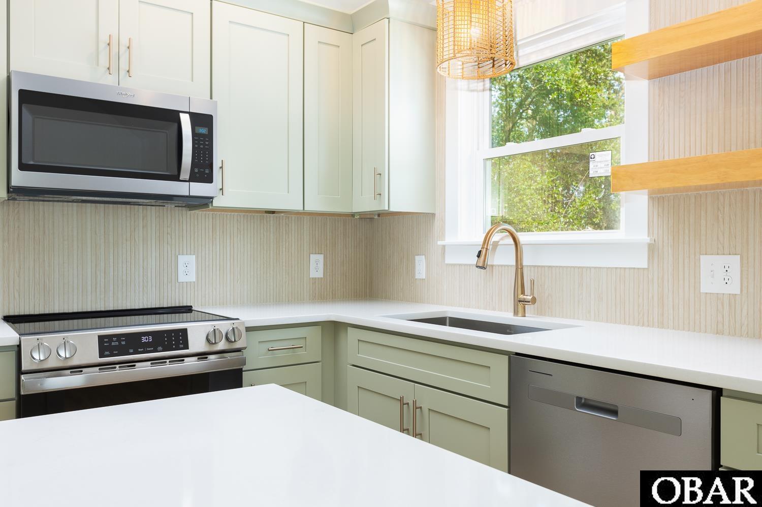 1006 Alexander Lane, Kill Devil Hills, NC 27948, 4 Bedrooms Bedrooms, ,2 BathroomsBathrooms,Residential,For sale,Alexander Lane,126608