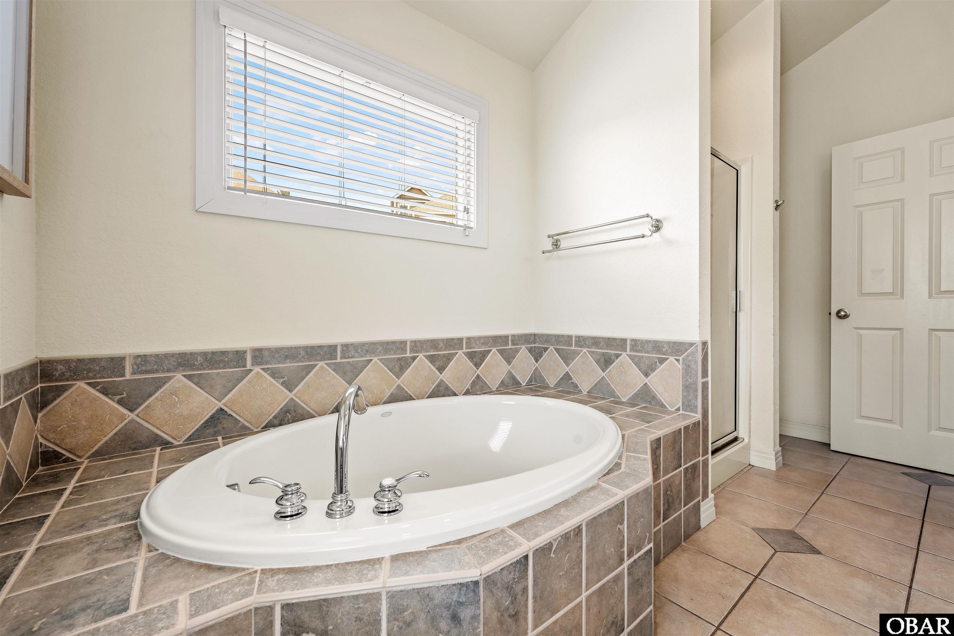 721 Currituck Cay, Corolla, NC 27927, 4 Bedrooms Bedrooms, ,3 BathroomsBathrooms,Residential,For sale,Currituck Cay,126616