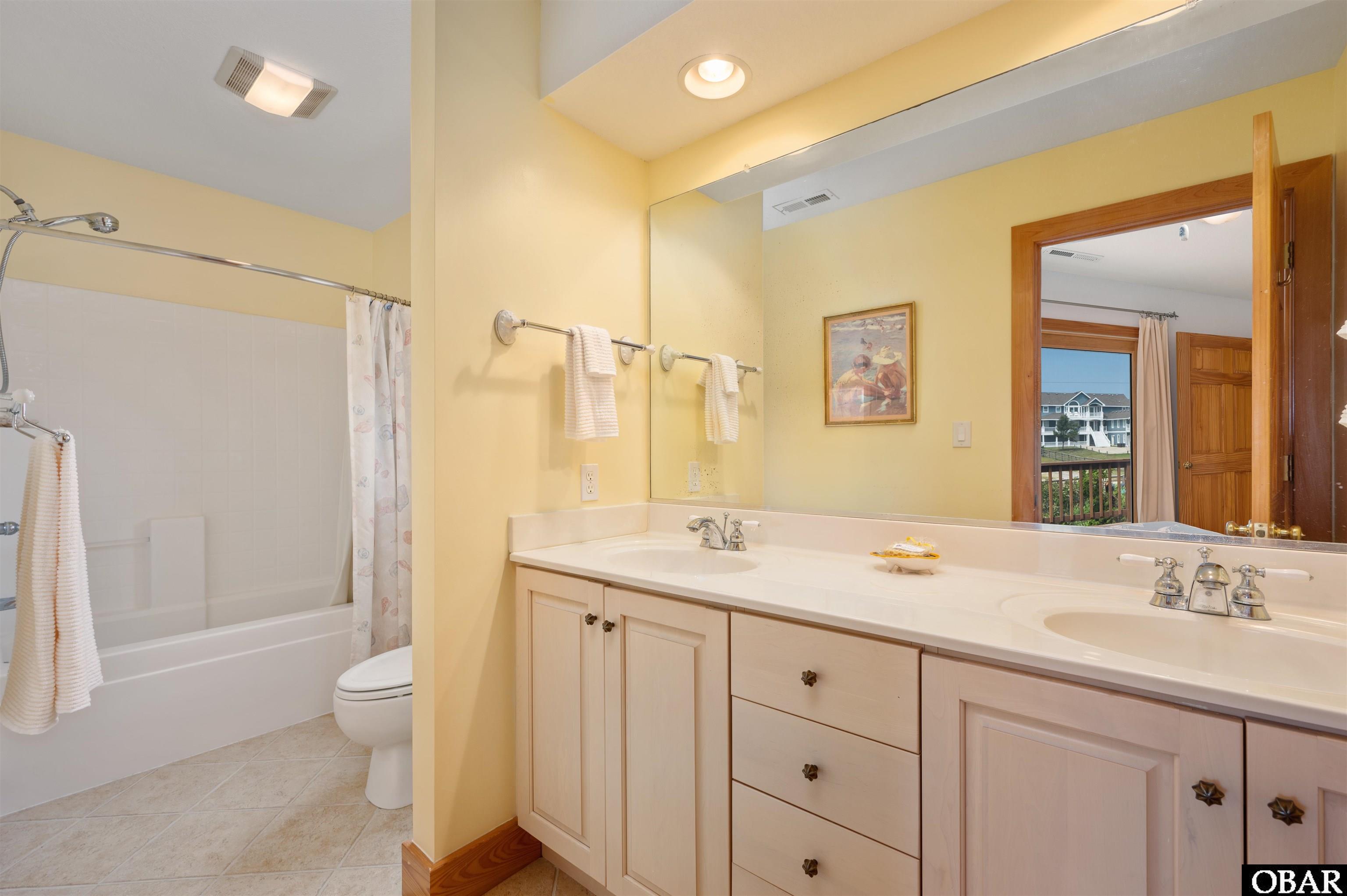 2094 Sandfiddler Road, Currituck, NC 27927, 3 Bedrooms Bedrooms, ,3 BathroomsBathrooms,Residential,For sale,Sandfiddler Road,126638