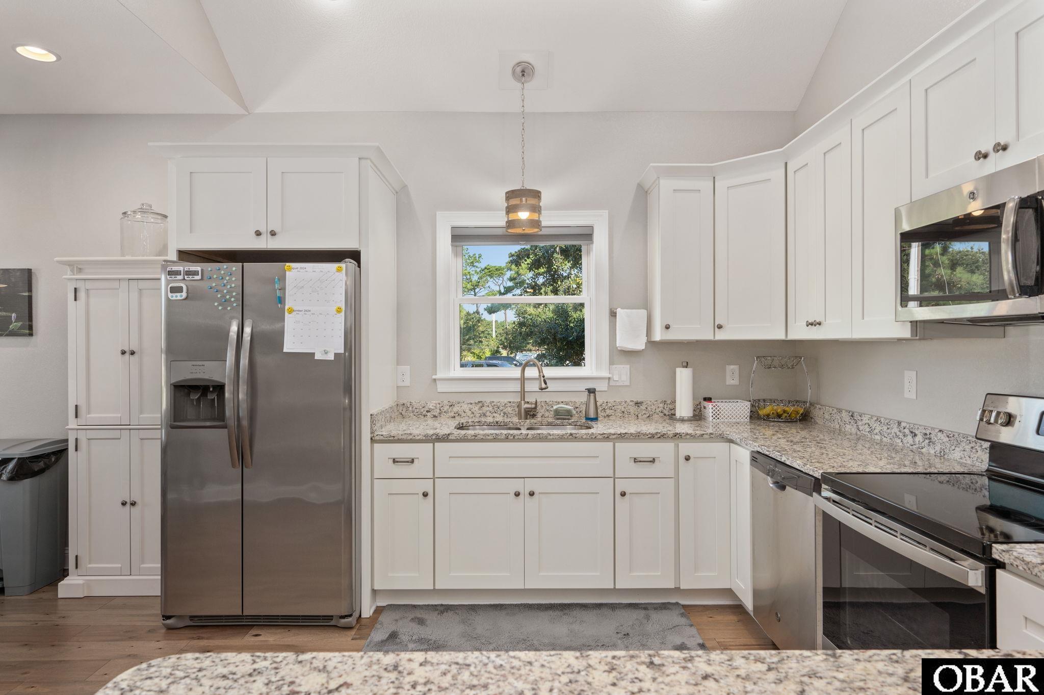 707 Swan Street, Kill Devil Hills, NC 27948, 3 Bedrooms Bedrooms, ,2 BathroomsBathrooms,Residential,For sale,Swan Street,126660