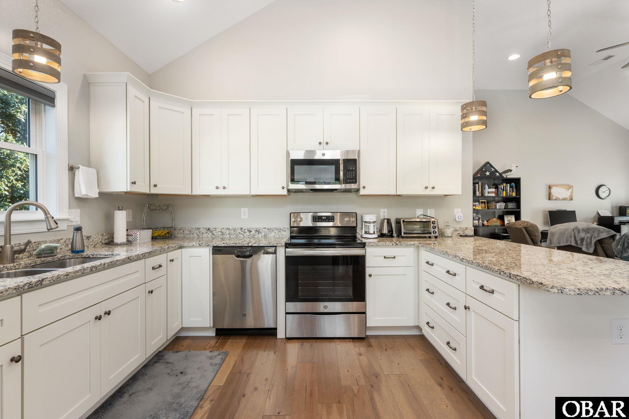 707 Swan Street, Kill Devil Hills, NC 27948, 3 Bedrooms Bedrooms, ,2 BathroomsBathrooms,Residential,For sale,Swan Street,126660