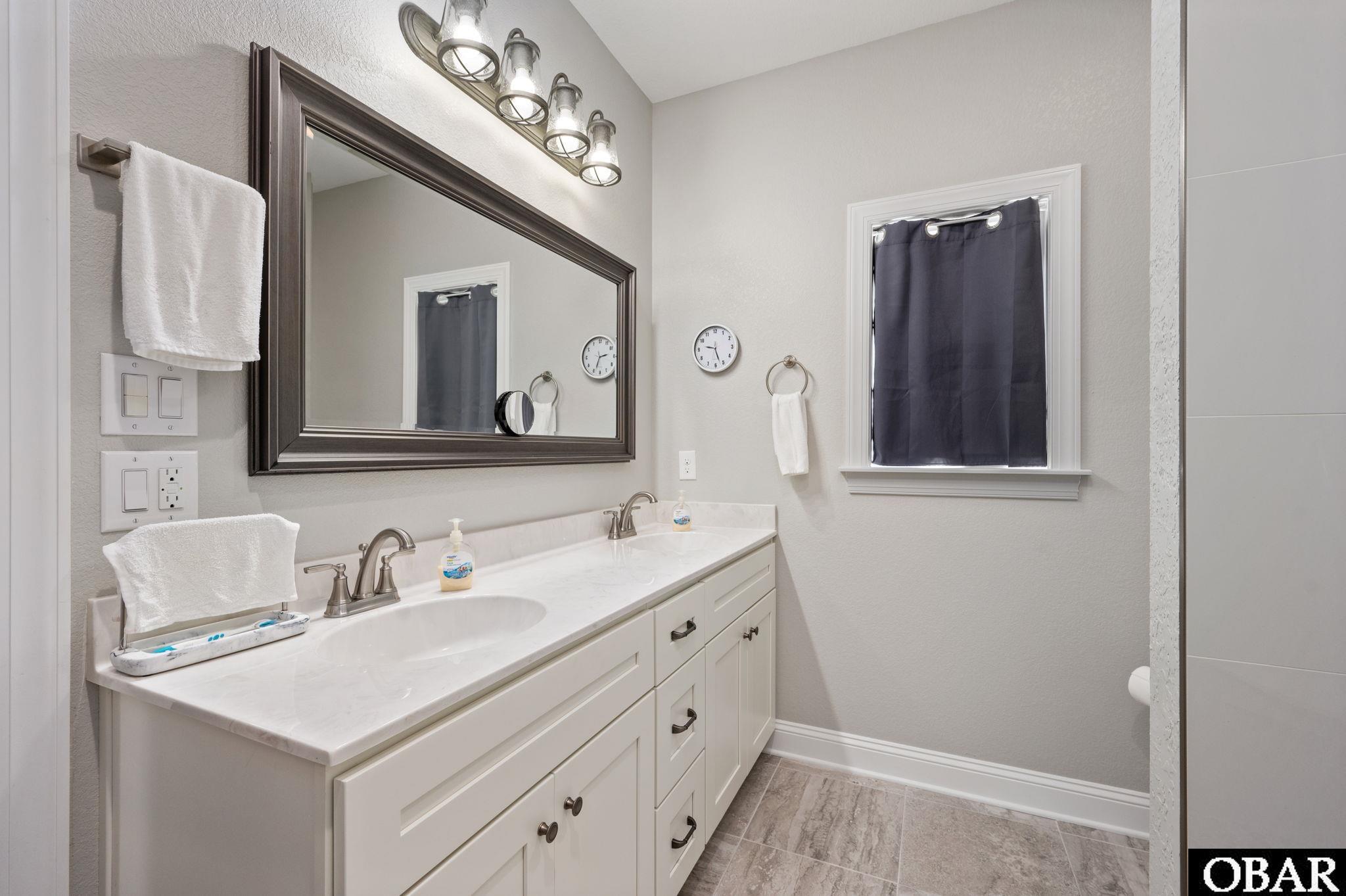 707 Swan Street, Kill Devil Hills, NC 27948, 3 Bedrooms Bedrooms, ,2 BathroomsBathrooms,Residential,For sale,Swan Street,126660
