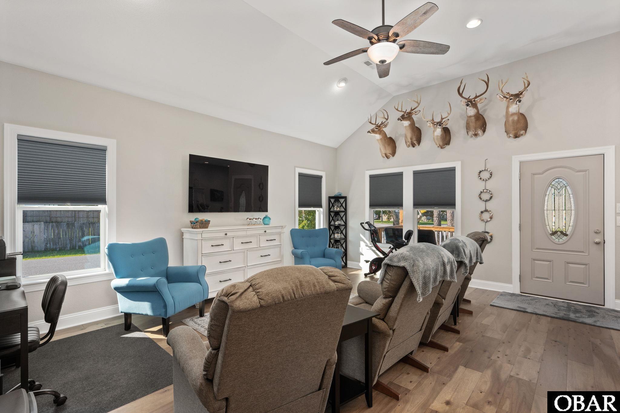 707 Swan Street, Kill Devil Hills, NC 27948, 3 Bedrooms Bedrooms, ,2 BathroomsBathrooms,Residential,For sale,Swan Street,126660