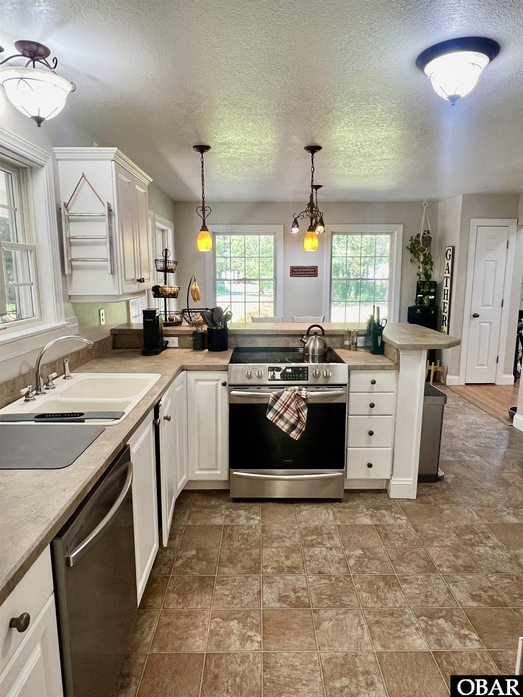 105 France Court, Manteo, NC 27954, 4 Bedrooms Bedrooms, ,3 BathroomsBathrooms,Residential,For sale,France Court,126675