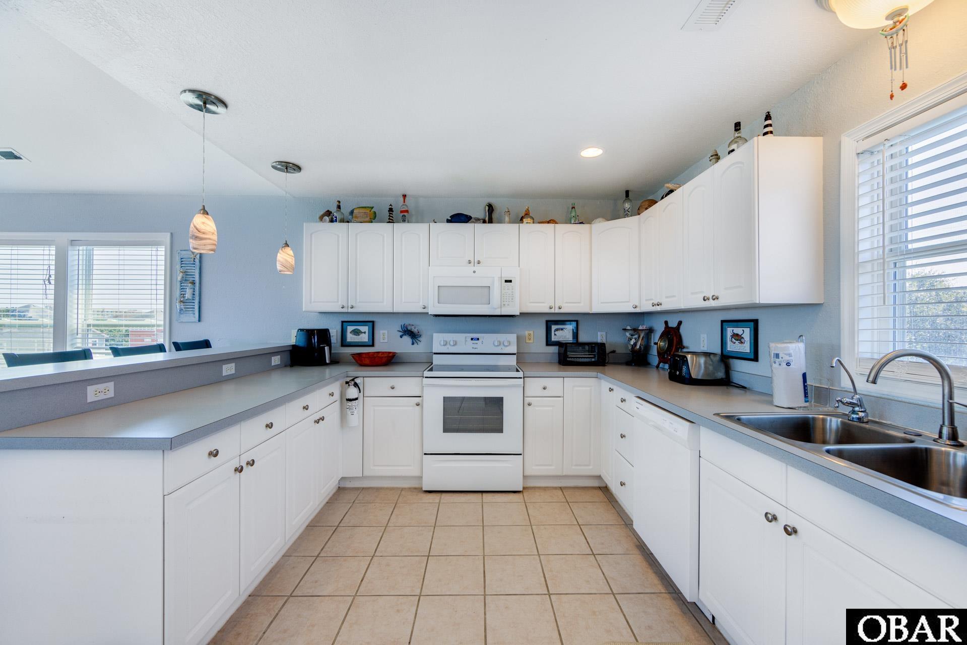1400 Wrightsville Boulevard, Kill Devil Hills, NC 27948, 4 Bedrooms Bedrooms, ,3 BathroomsBathrooms,Residential,For sale,Wrightsville Boulevard,126768