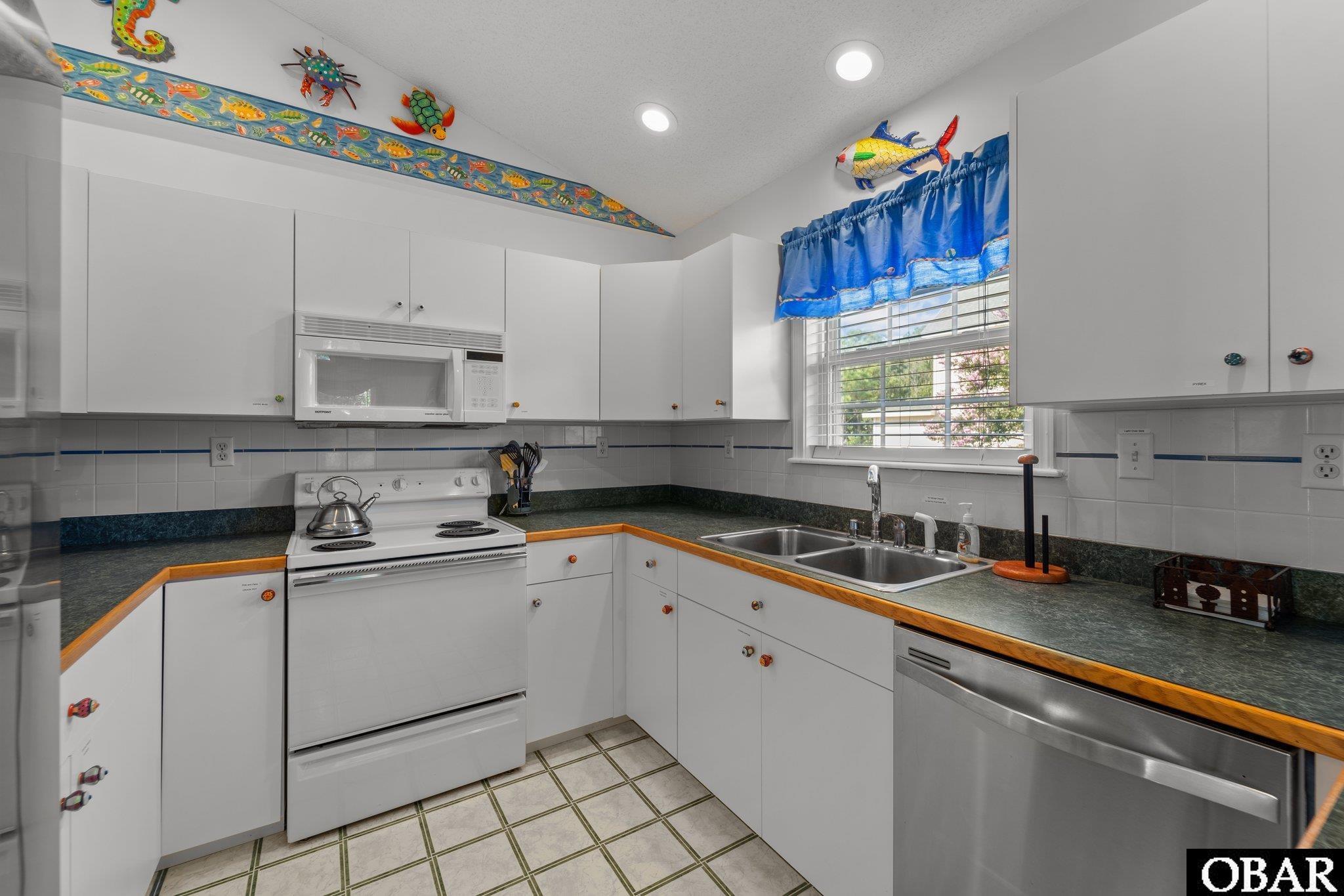 115 Crocker Road, Nags Head, NC 27959, 4 Bedrooms Bedrooms, ,2 BathroomsBathrooms,Residential,For sale,Crocker Road,126769