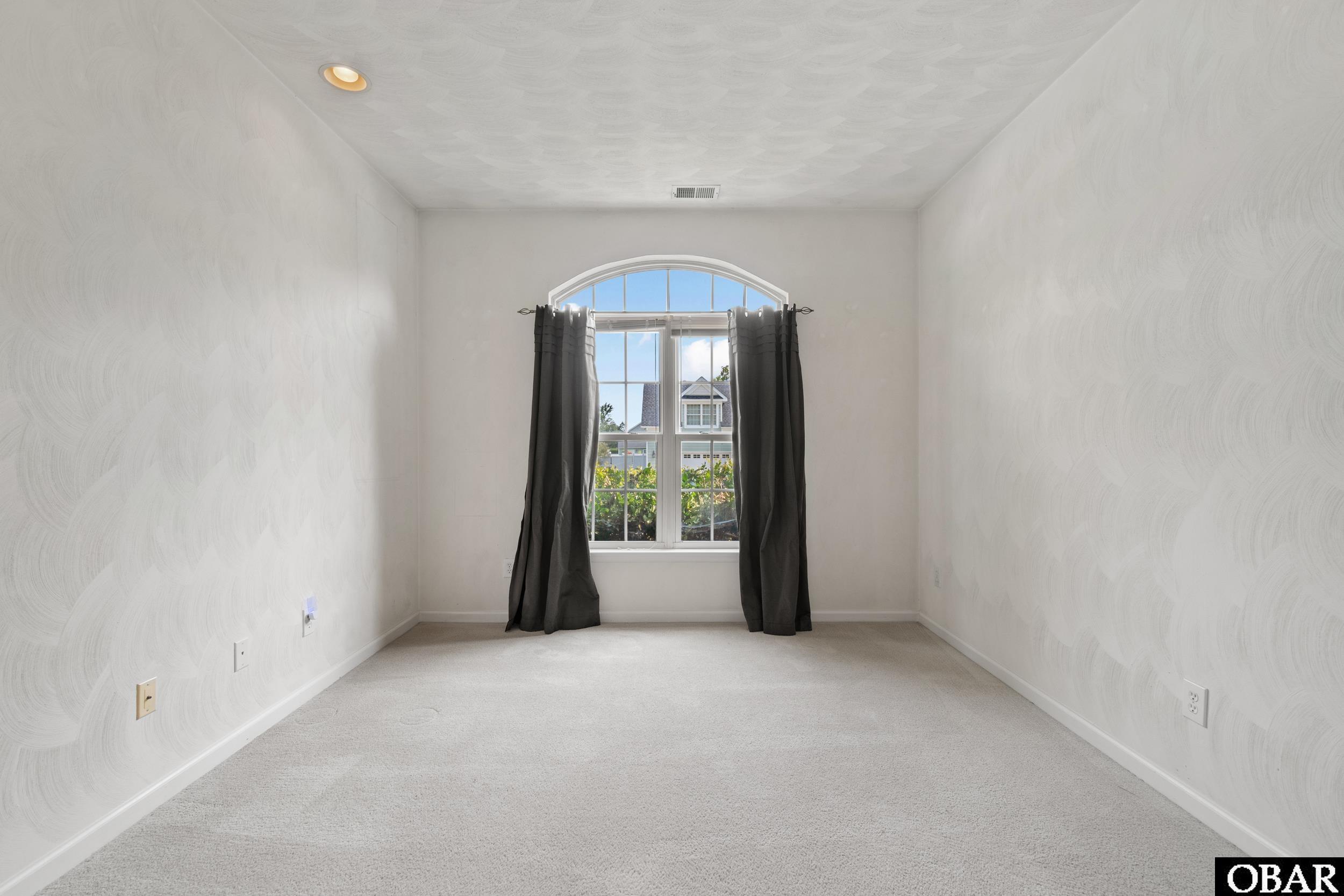 Office/flex room