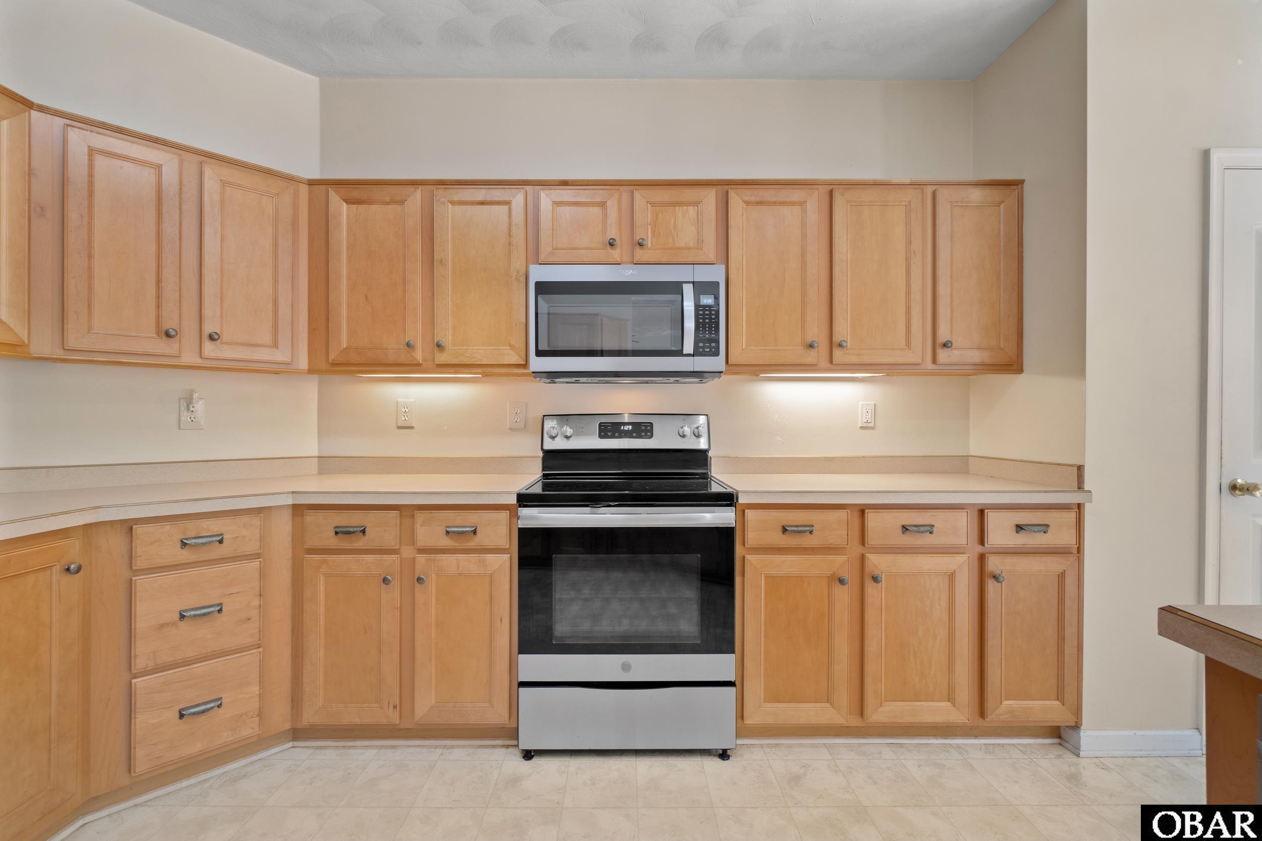 101 Kingfisher Cove, Moyock, NC 27958, 3 Bedrooms Bedrooms, ,2 BathroomsBathrooms,Residential,For sale,Kingfisher Cove,126805