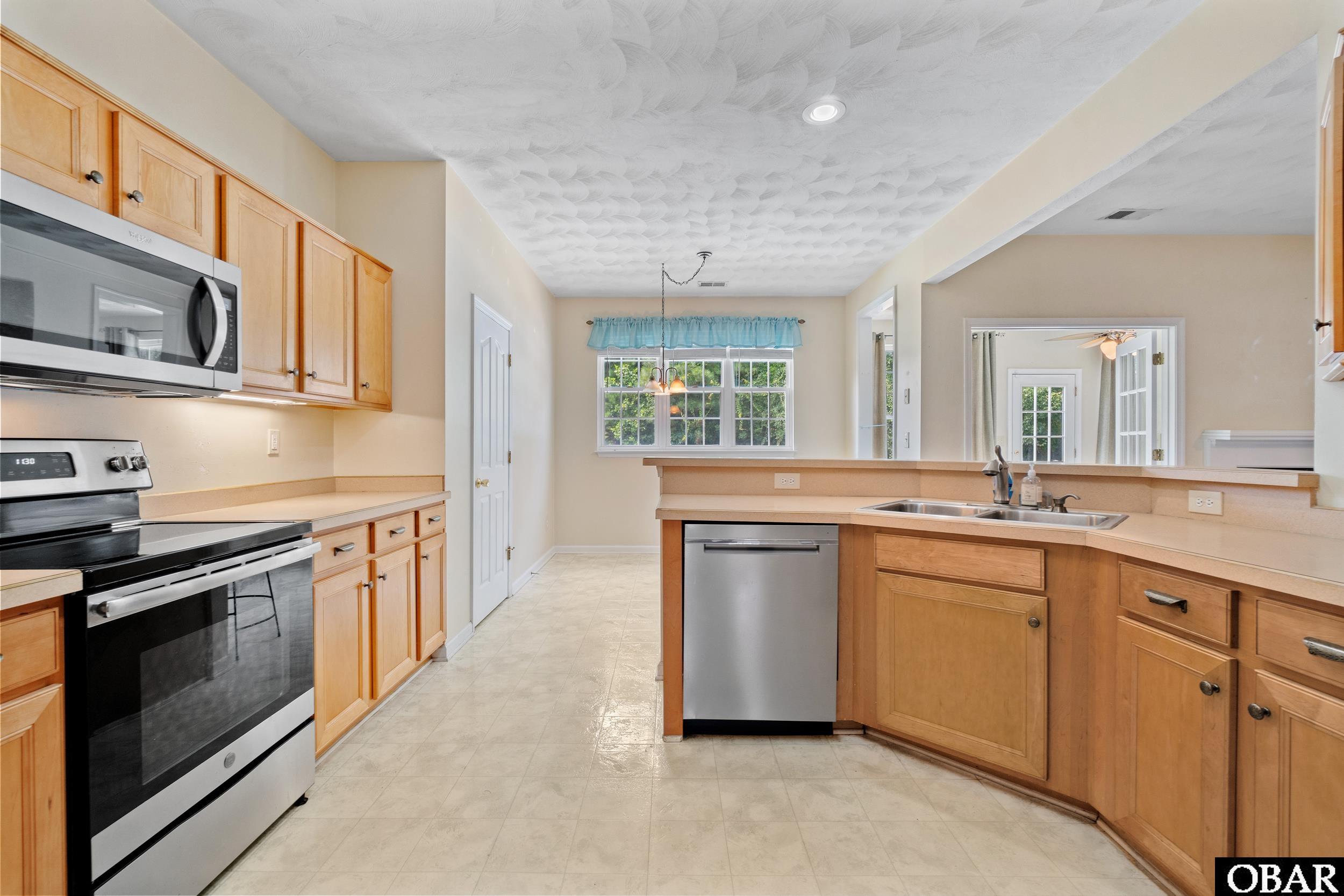 101 Kingfisher Cove, Moyock, NC 27958, 3 Bedrooms Bedrooms, ,2 BathroomsBathrooms,Residential,For sale,Kingfisher Cove,126805