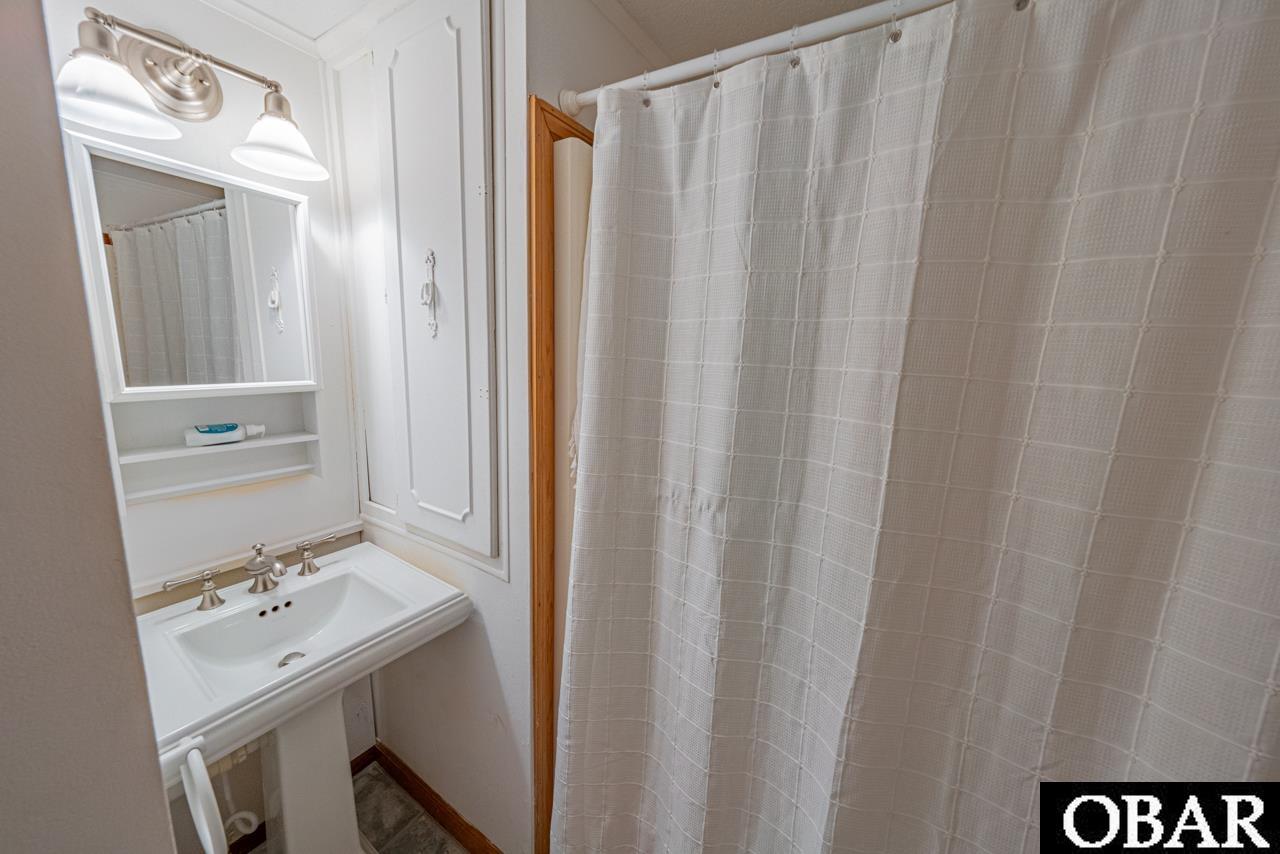 26210 Bluebeard Road, Salvo, NC 27972, 3 Bedrooms Bedrooms, ,2 BathroomsBathrooms,Residential,For sale,Bluebeard Road,126817