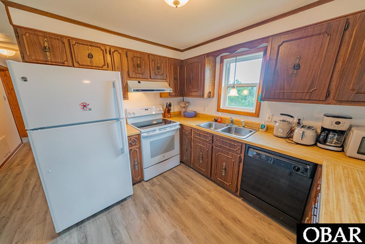 26210 Bluebeard Road, Salvo, NC 27972, 3 Bedrooms Bedrooms, ,2 BathroomsBathrooms,Residential,For sale,Bluebeard Road,126817