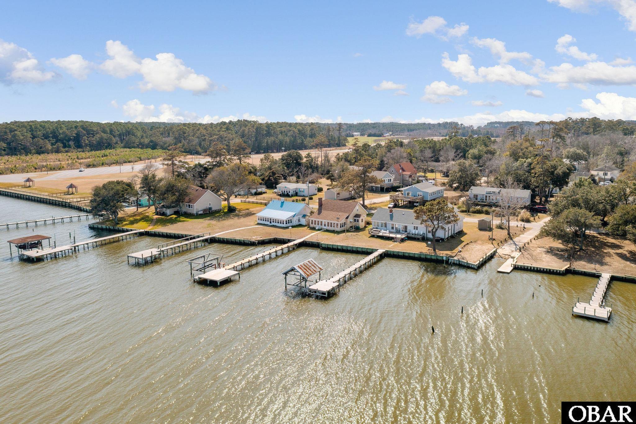 123 Water Street, Point Harbor, NC 27964, 3 Bedrooms Bedrooms, ,1 BathroomBathrooms,Residential,For sale,Water Street,126851