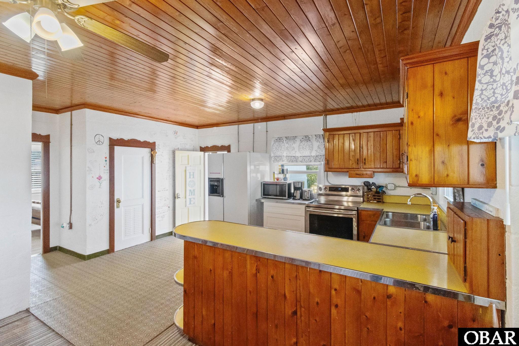 123 Water Street, Point Harbor, NC 27964, 3 Bedrooms Bedrooms, ,1 BathroomBathrooms,Residential,For sale,Water Street,126851