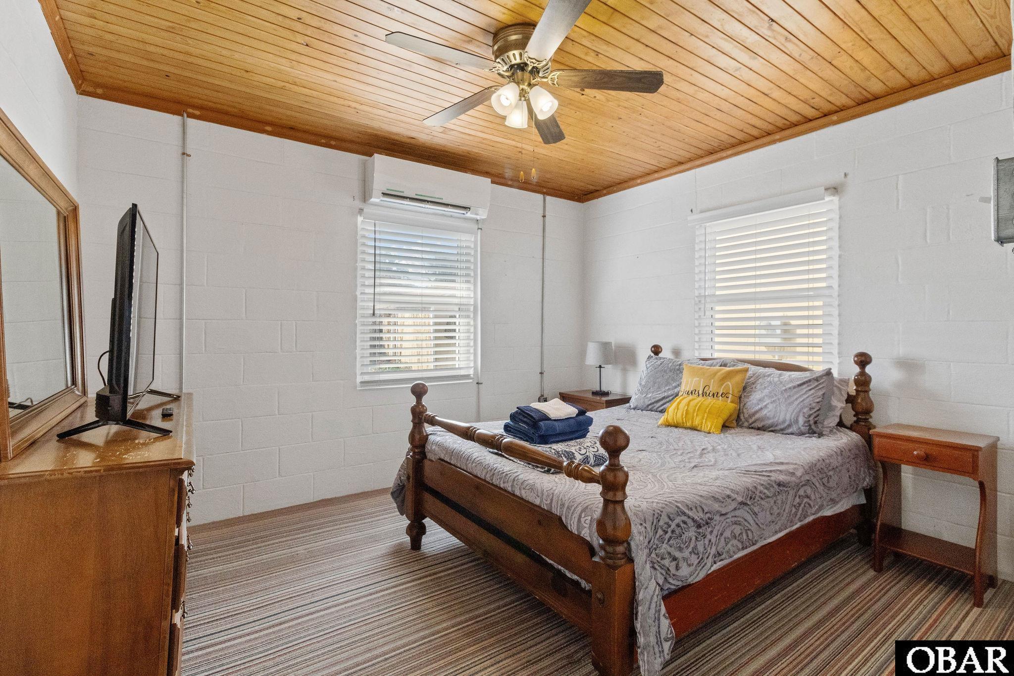 123 Water Street, Point Harbor, NC 27964, 3 Bedrooms Bedrooms, ,1 BathroomBathrooms,Residential,For sale,Water Street,126851