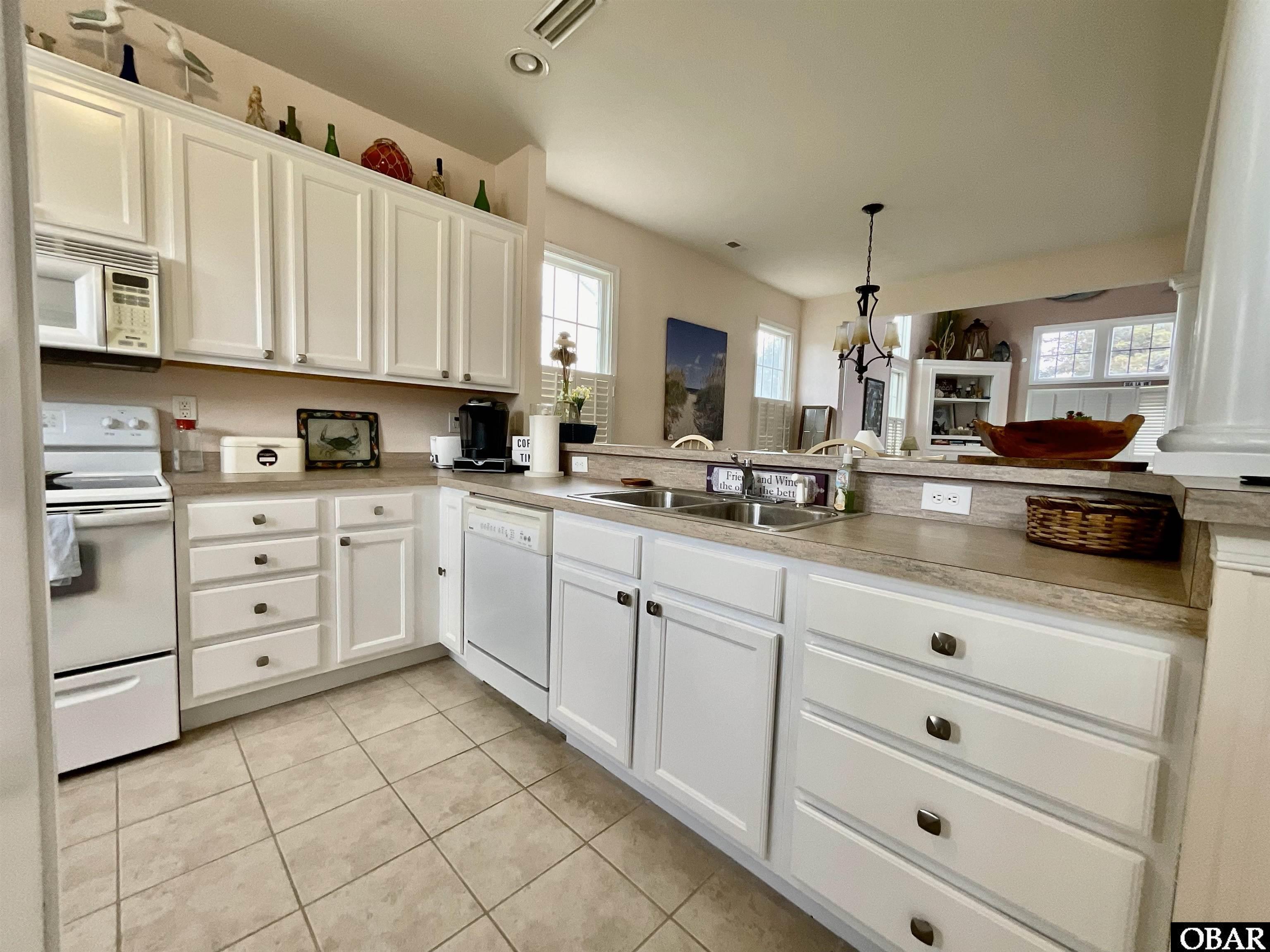 124 Gables Way, Kitty Hawk, NC 27949-6017, 3 Bedrooms Bedrooms, ,3 BathroomsBathrooms,Residential,For sale,Gables Way,126860