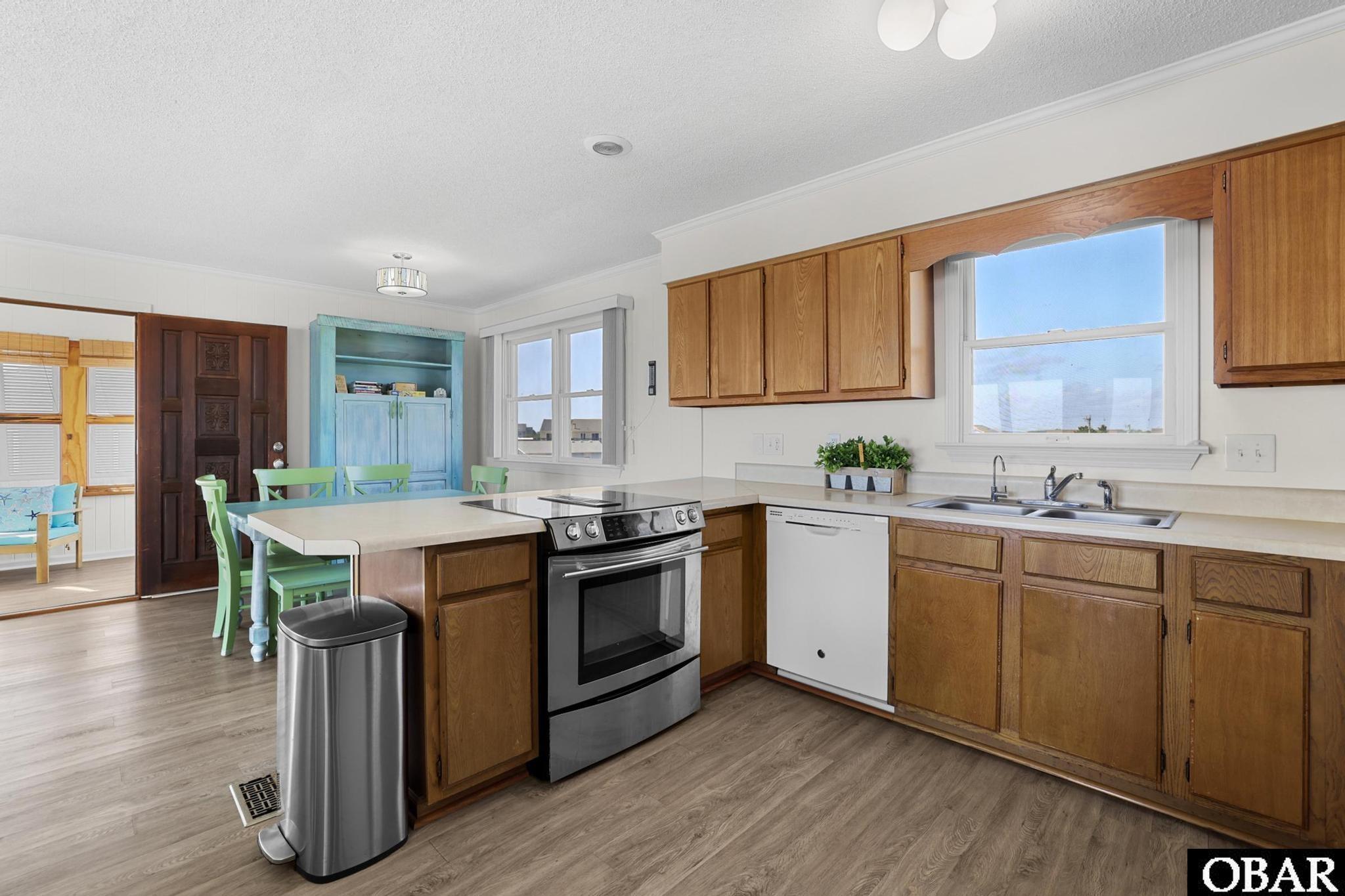 8633 Tide Drive, Nags Head, NC 27959, 3 Bedrooms Bedrooms, ,2 BathroomsBathrooms,Residential,For sale,Tide Drive,126871