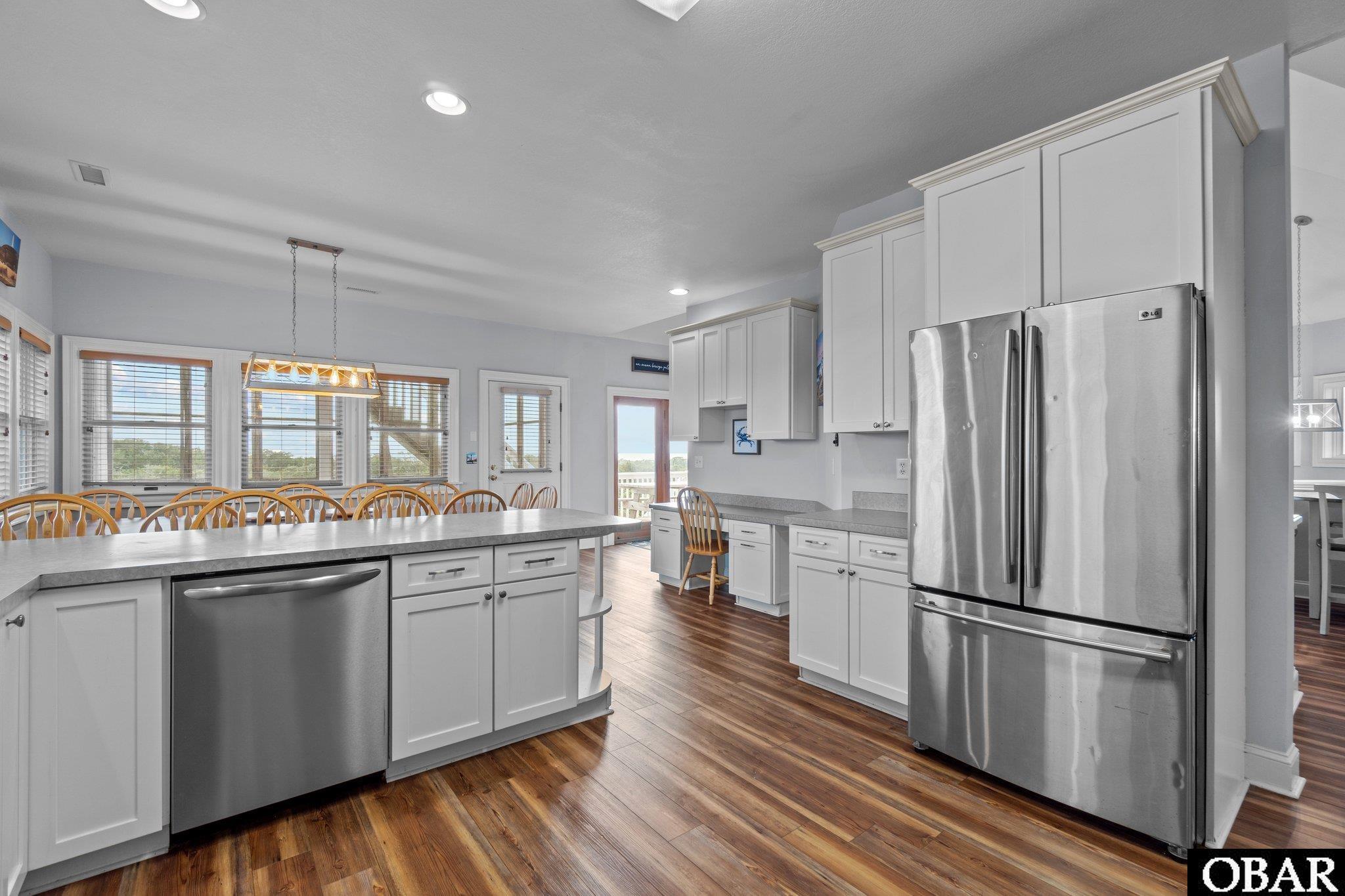 41622 Starboard Drive, Avon, NC 27915, 7 Bedrooms Bedrooms, ,5 BathroomsBathrooms,Residential,For sale,Starboard Drive,126890