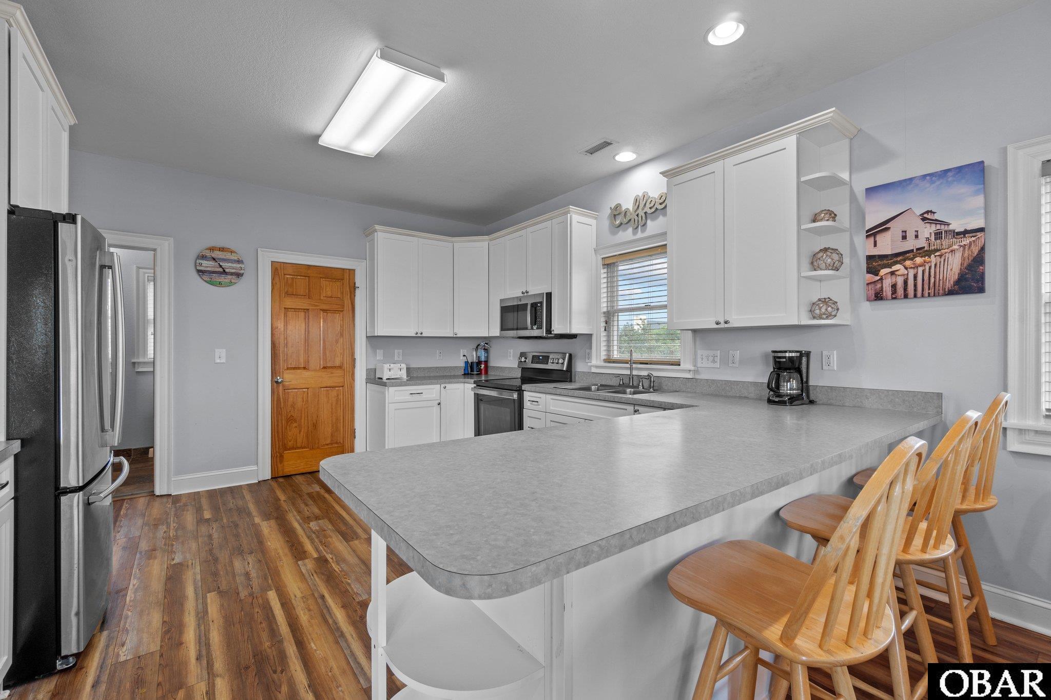 41622 Starboard Drive, Avon, NC 27915, 7 Bedrooms Bedrooms, ,5 BathroomsBathrooms,Residential,For sale,Starboard Drive,126890