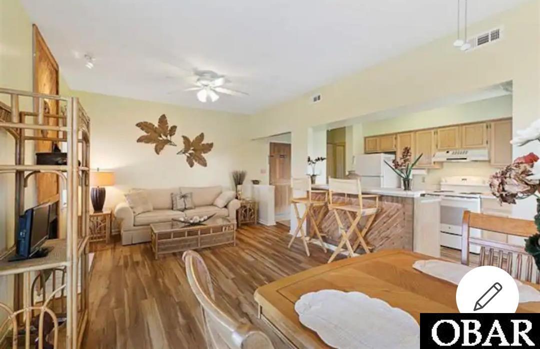 200 Martin Street, Kill Devil Hills, NC 27948, 1 Bedroom Bedrooms, ,1 BathroomBathrooms,Residential,For sale,Martin Street,126972