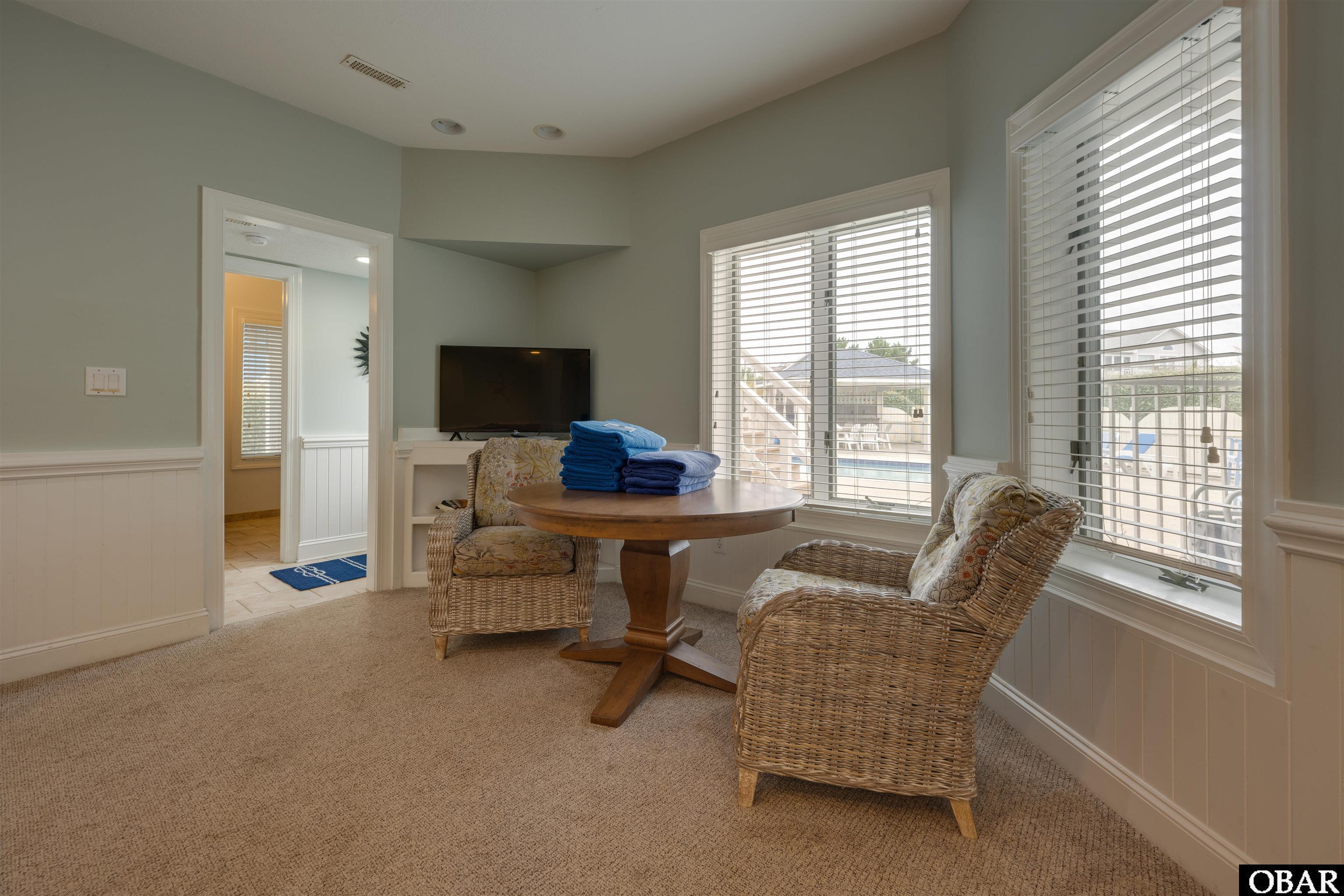1022 Lighthouse Drive, Corolla, NC 27927, 5 Bedrooms Bedrooms, ,5 BathroomsBathrooms,Residential,For sale,Lighthouse Drive,126988