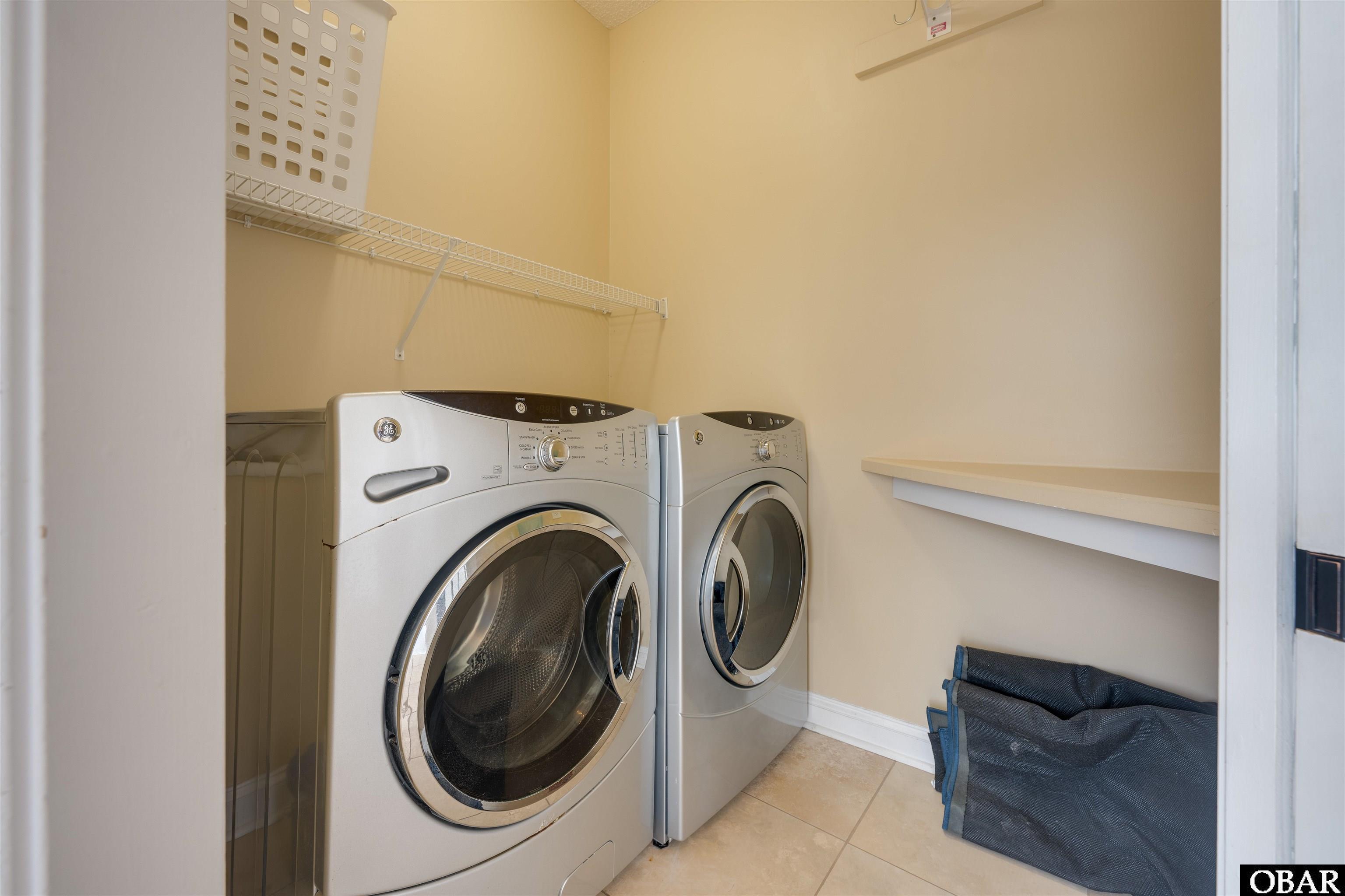 1022 Lighthouse Drive, Corolla, NC 27927, 5 Bedrooms Bedrooms, ,5 BathroomsBathrooms,Residential,For sale,Lighthouse Drive,126988
