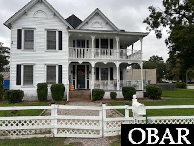 100 Sixth Street, Creswell, NC 27928, 5 Bedrooms Bedrooms, ,4 BathroomsBathrooms,Residential,For sale,Sixth Street,127003