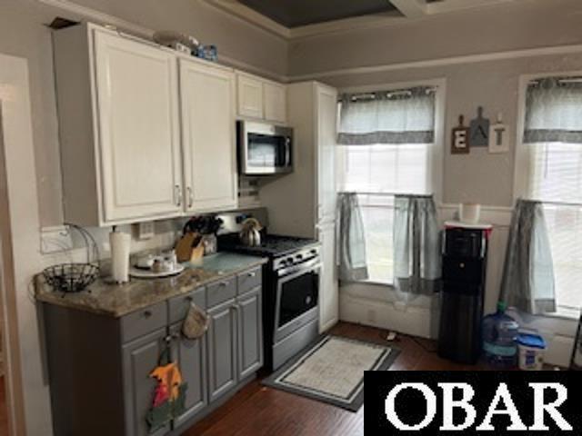 100 Sixth Street, Creswell, NC 27928, 5 Bedrooms Bedrooms, ,4 BathroomsBathrooms,Residential,For sale,Sixth Street,127003