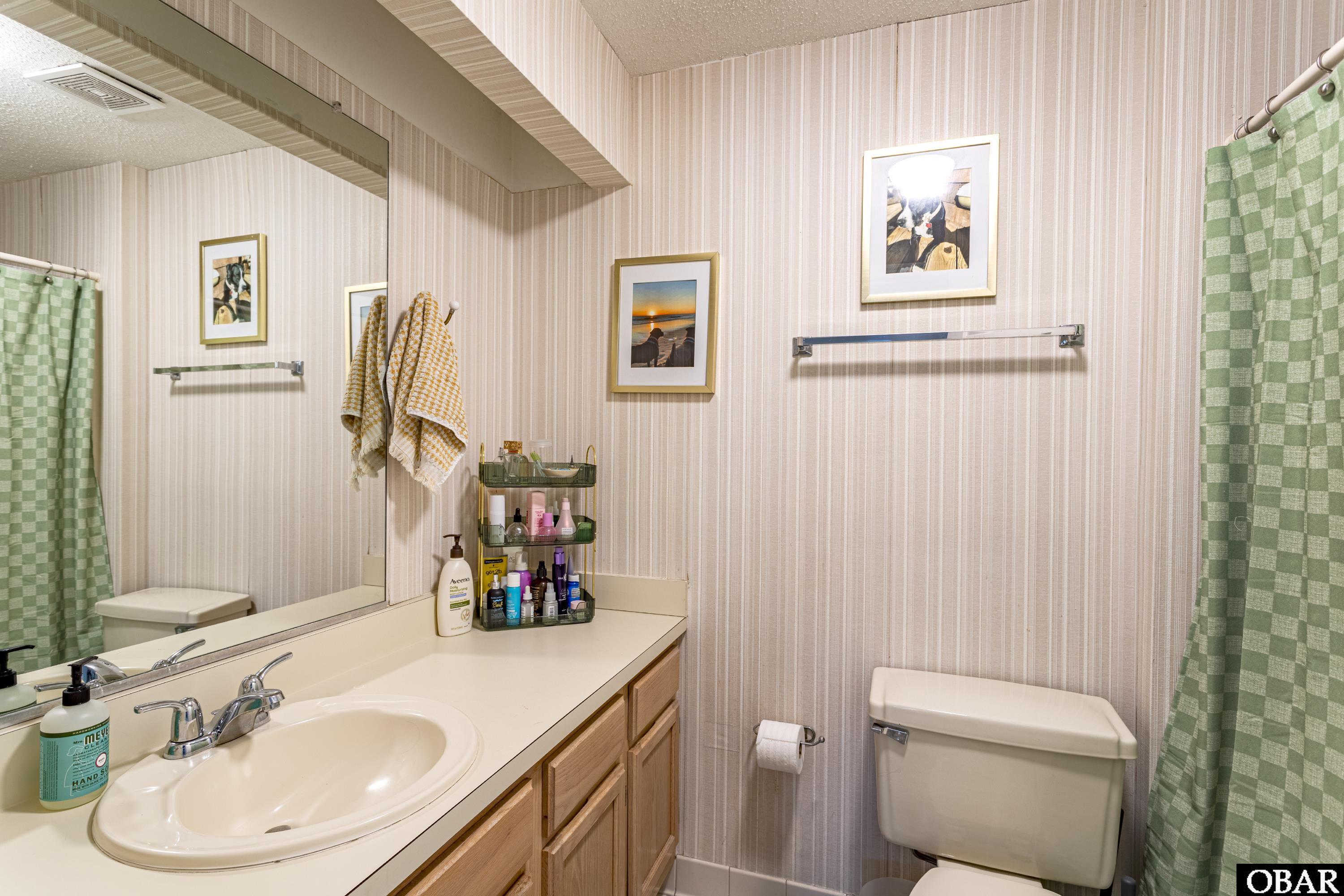 200 Martin Street, Kill Devil Hills, NC 27948, 1 Bedroom Bedrooms, ,1 BathroomBathrooms,Residential,For sale,Martin Street,127007