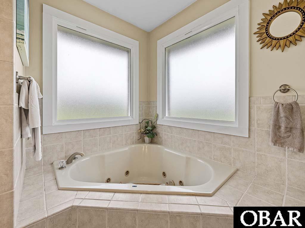 133 Solo Lane, Currituck, NC 27950, 5 Bedrooms Bedrooms, ,4 BathroomsBathrooms,Residential,For sale,Solo Lane,127008