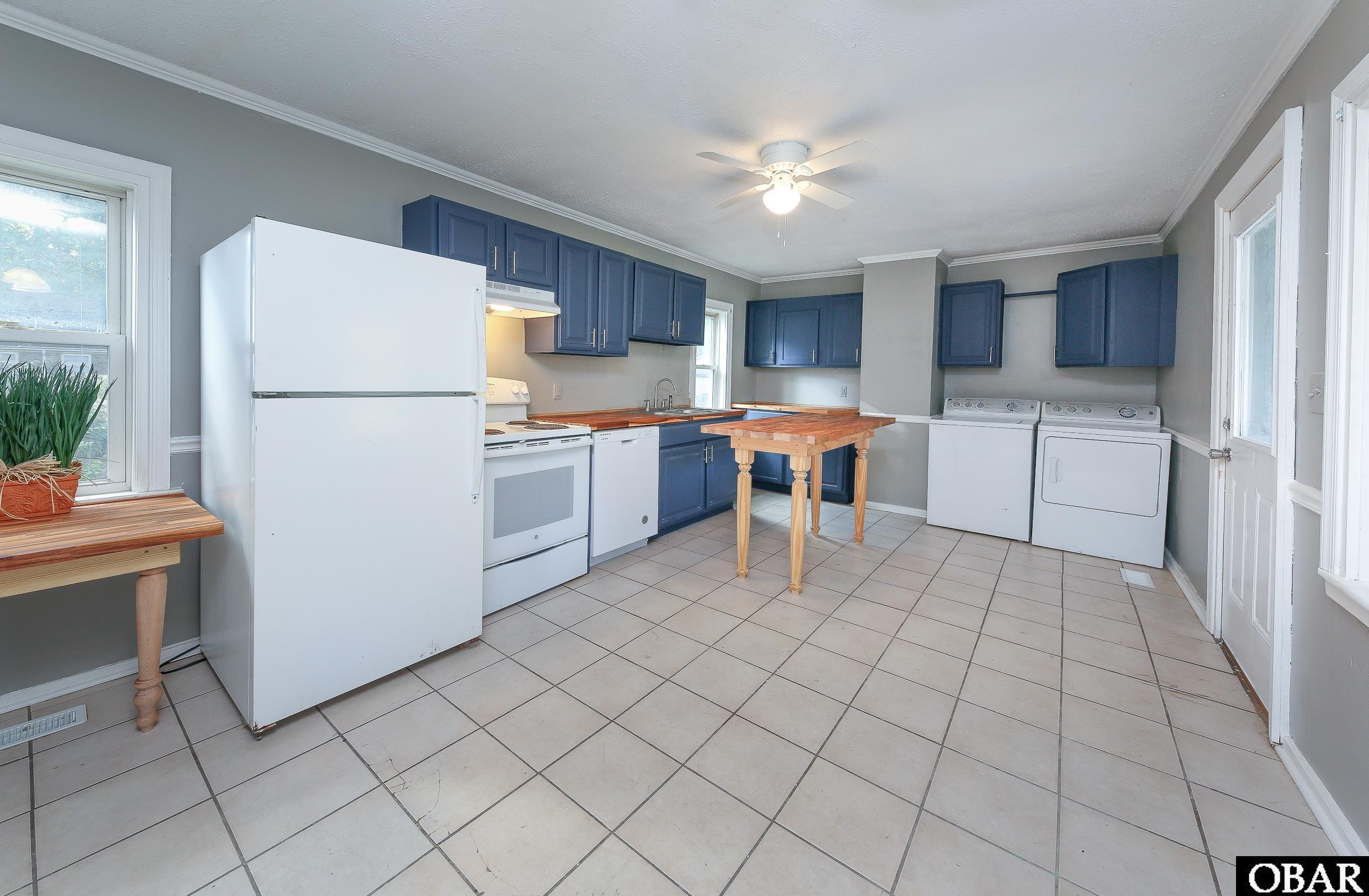 1702 Main Street Ext, Elizabeth City, NC 27909, 3 Bedrooms Bedrooms, ,2 BathroomsBathrooms,Residential,For sale,Main Street Ext,127020
