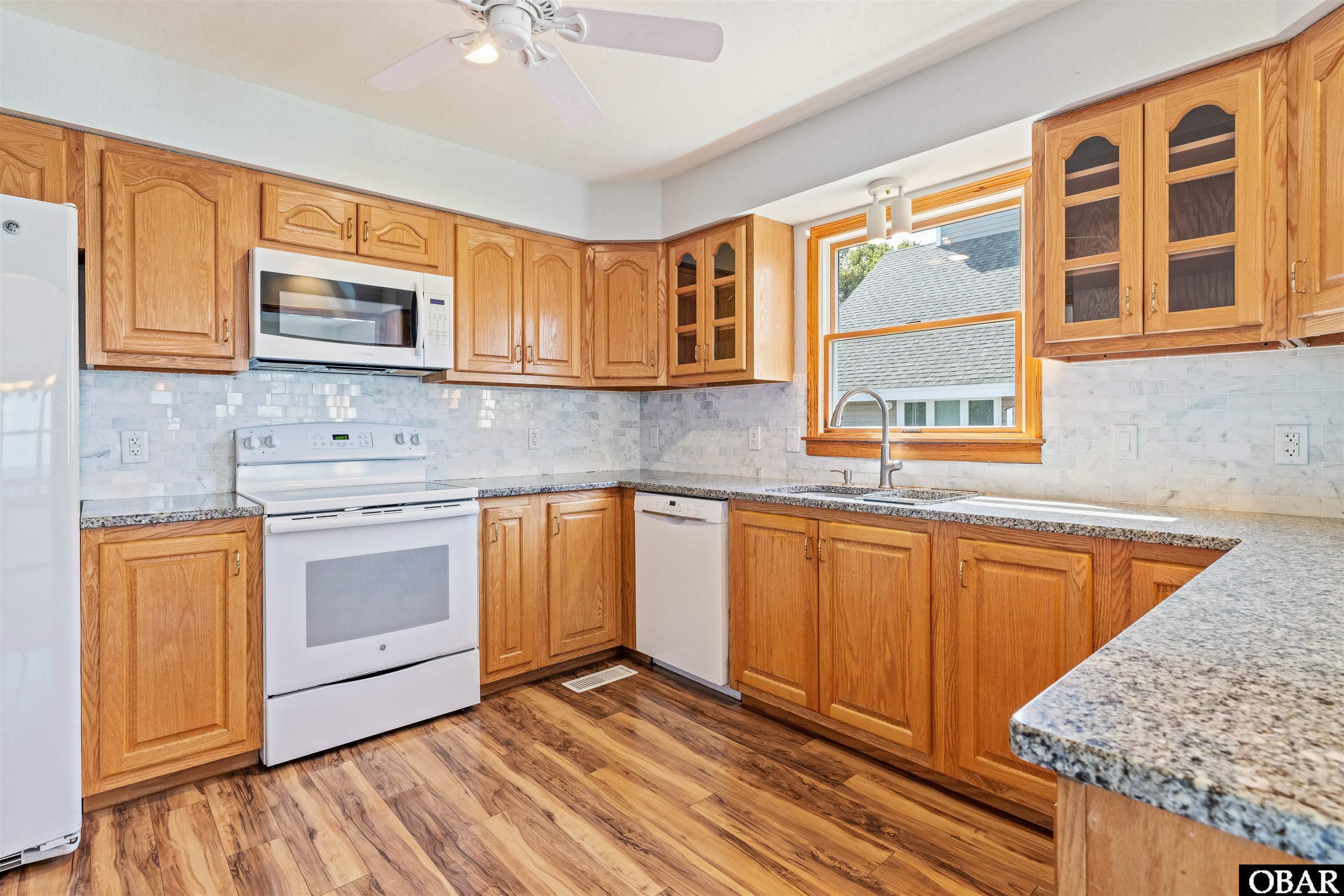 3142 Bay Drive, Kill Devil Hills, NC 27949, 4 Bedrooms Bedrooms, ,3 BathroomsBathrooms,Residential,For sale,Bay Drive,127021