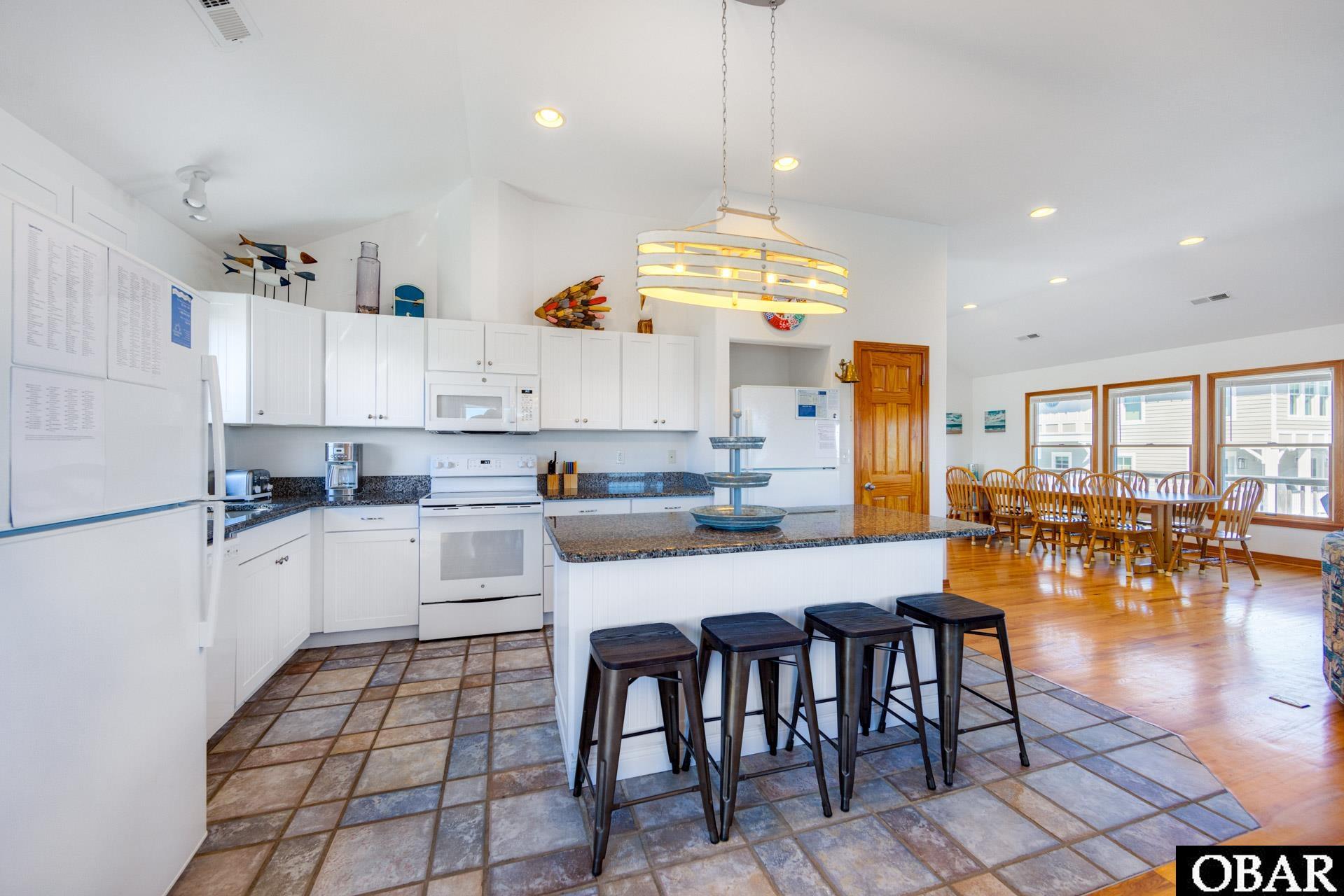 252 Ocean Boulevard, Southern Shores, NC 27949, 7 Bedrooms Bedrooms, ,8 BathroomsBathrooms,Residential,For sale,Ocean Boulevard,127035