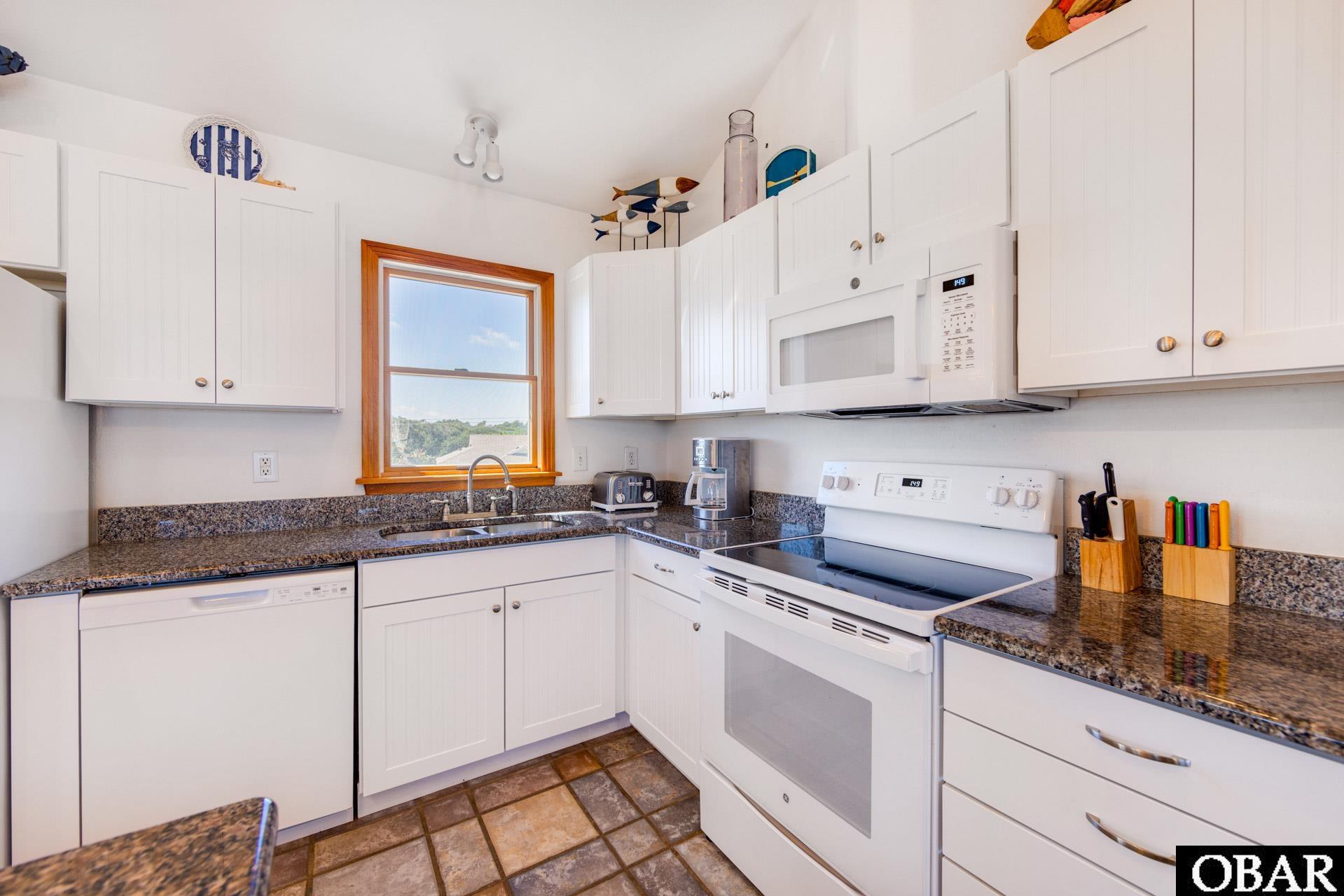 252 Ocean Boulevard, Southern Shores, NC 27949, 7 Bedrooms Bedrooms, ,8 BathroomsBathrooms,Residential,For sale,Ocean Boulevard,127035