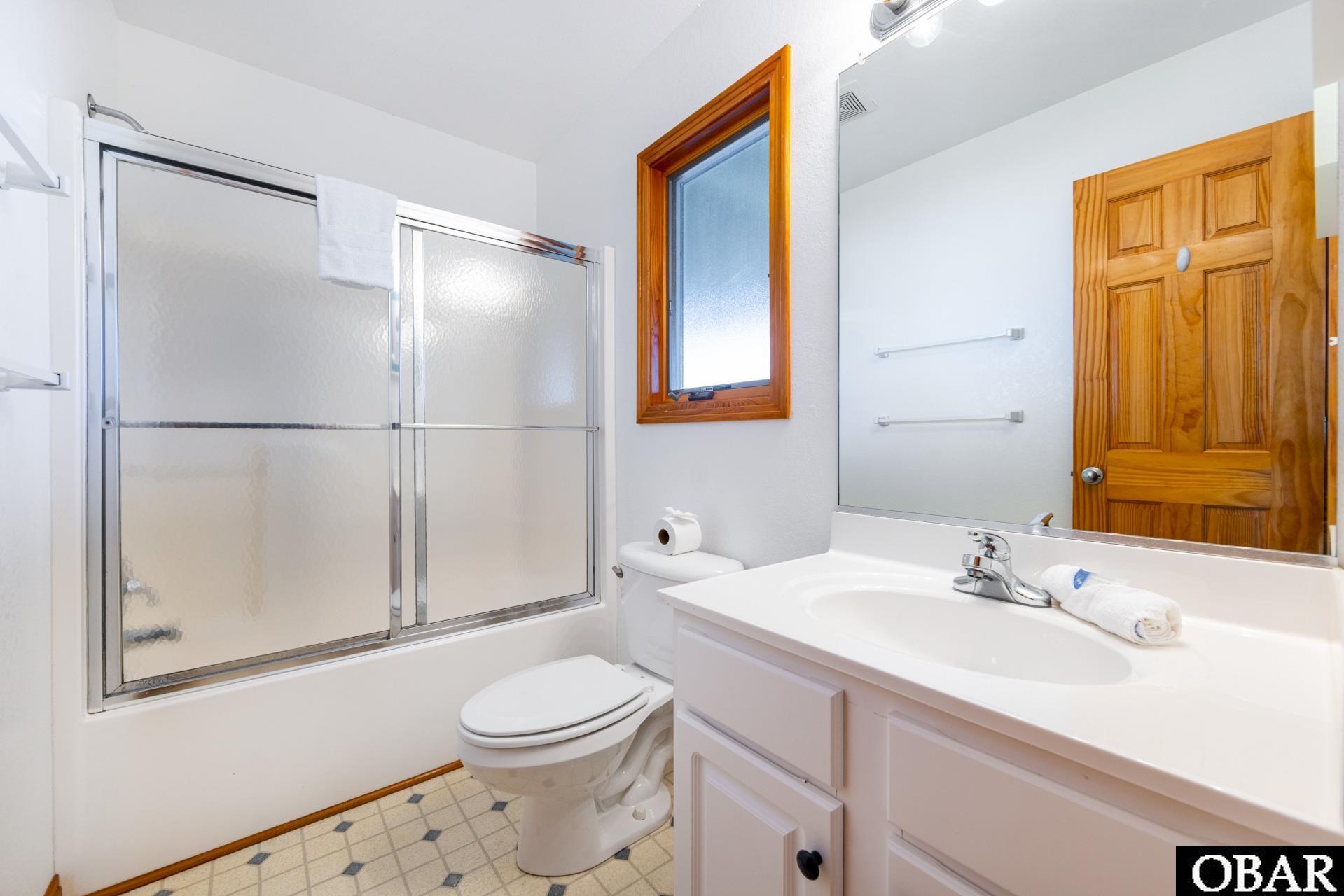 252 Ocean Boulevard, Southern Shores, NC 27949, 7 Bedrooms Bedrooms, ,8 BathroomsBathrooms,Residential,For sale,Ocean Boulevard,127035