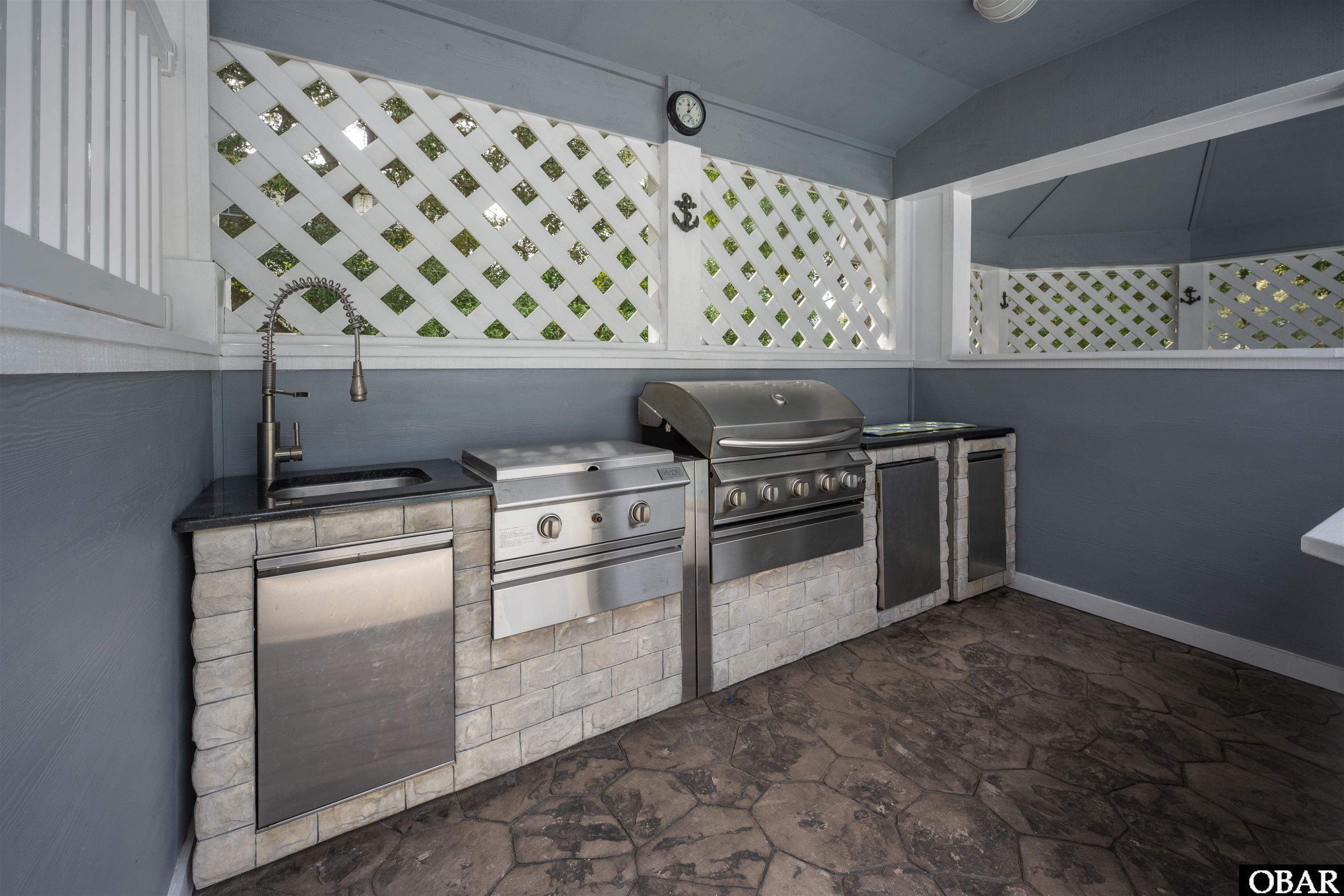283 Wax Myrtle Trail, Southern Shores, NC 27949, 5 Bedrooms Bedrooms, ,5 BathroomsBathrooms,Residential,For sale,Wax Myrtle Trail,127040