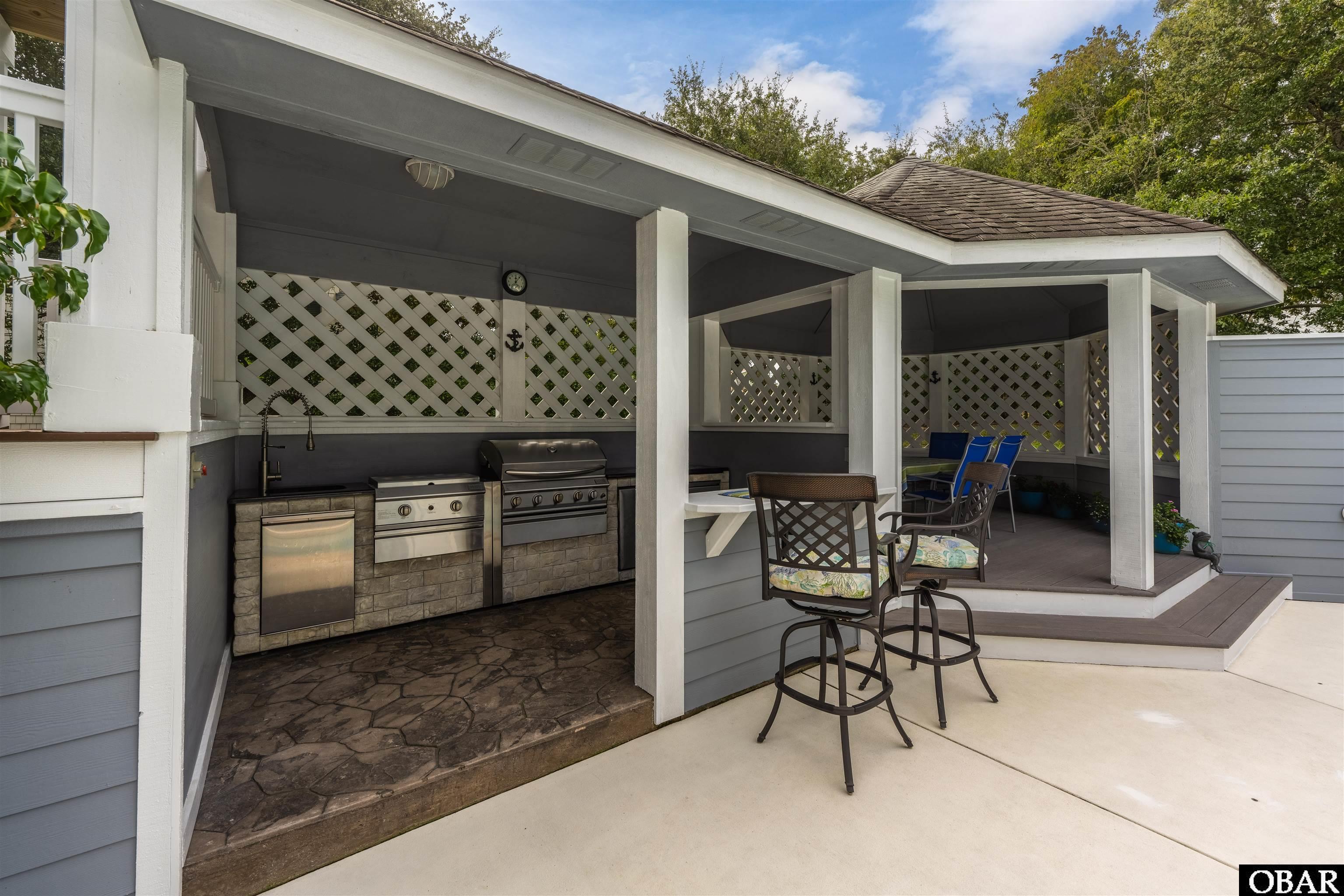 283 Wax Myrtle Trail, Southern Shores, NC 27949, 5 Bedrooms Bedrooms, ,5 BathroomsBathrooms,Residential,For sale,Wax Myrtle Trail,127040