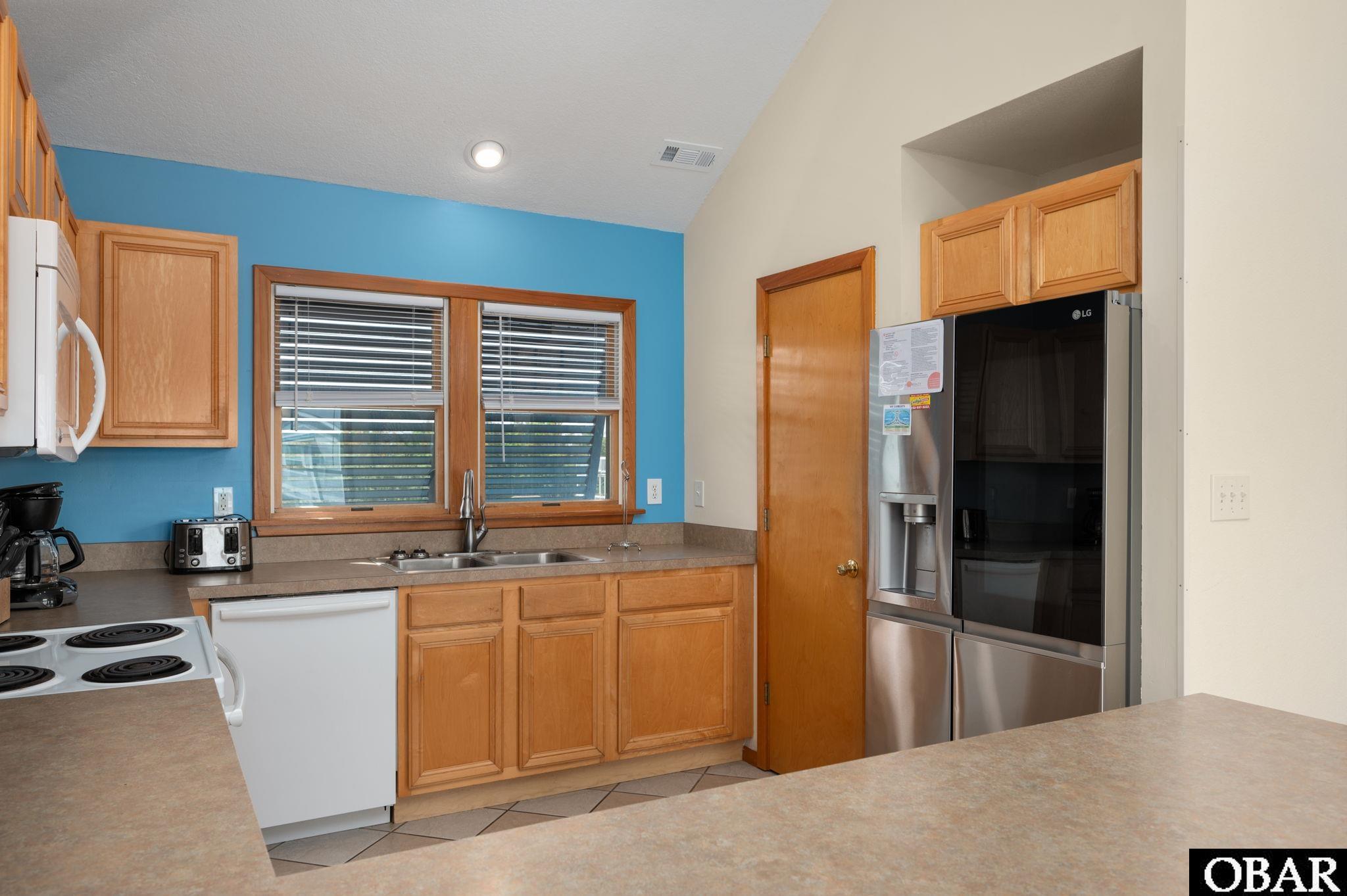 987 Whalehead Drive, Corolla, NC 27927, 6 Bedrooms Bedrooms, ,5 BathroomsBathrooms,Residential,For sale,Whalehead Drive,127042