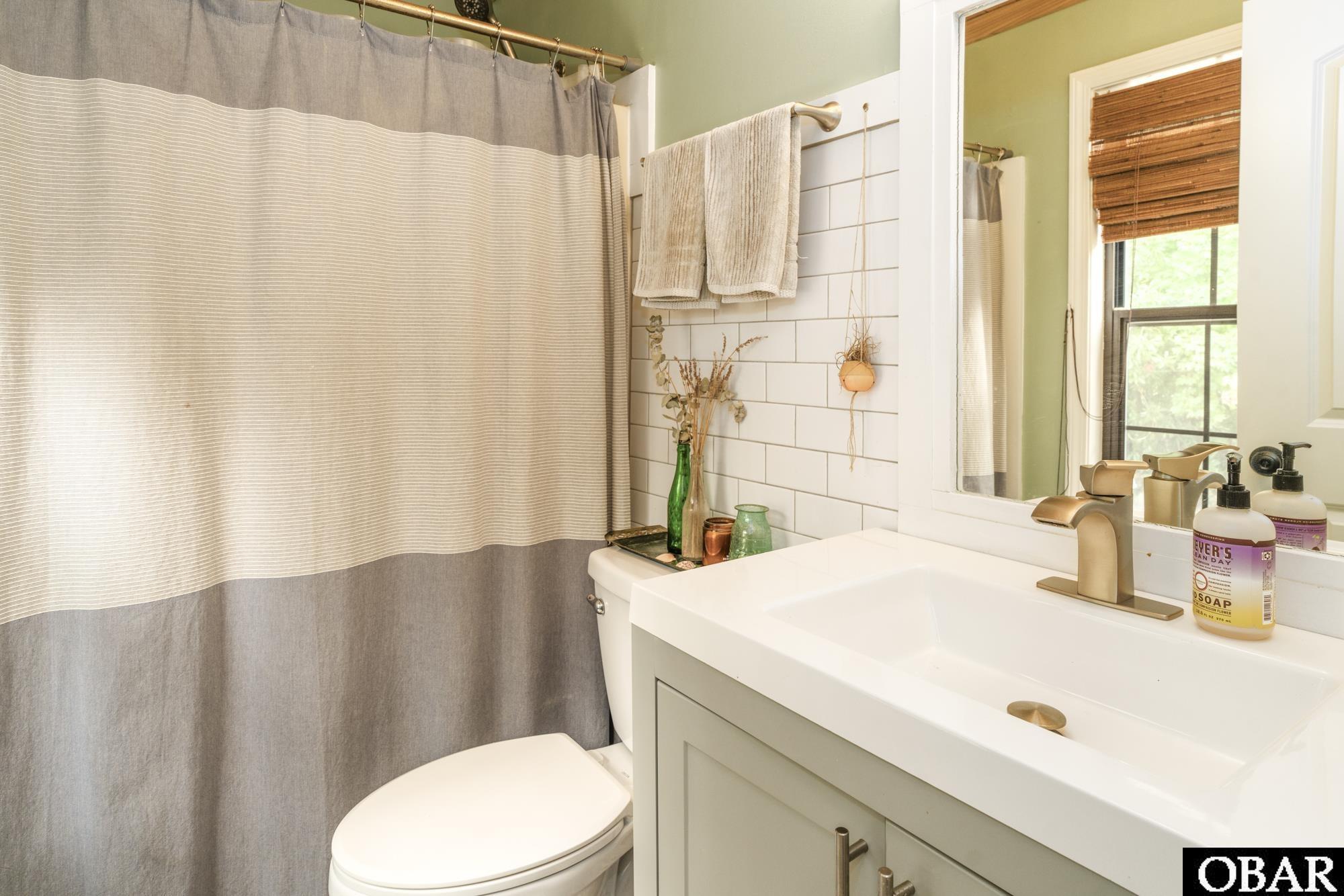 162 Dogwood Trail, Southern Shores, NC 27949, 3 Bedrooms Bedrooms, ,3 BathroomsBathrooms,Residential,For sale,Dogwood Trail,127043