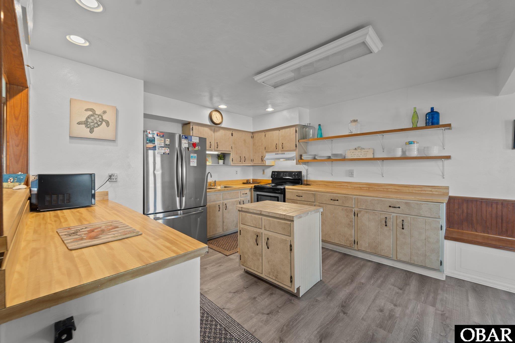 1400 Virginia Dare Trail, Kill Devil Hills, NC 27948, 4 Bedrooms Bedrooms, ,3 BathroomsBathrooms,Residential,For sale,Virginia Dare Trail,127045