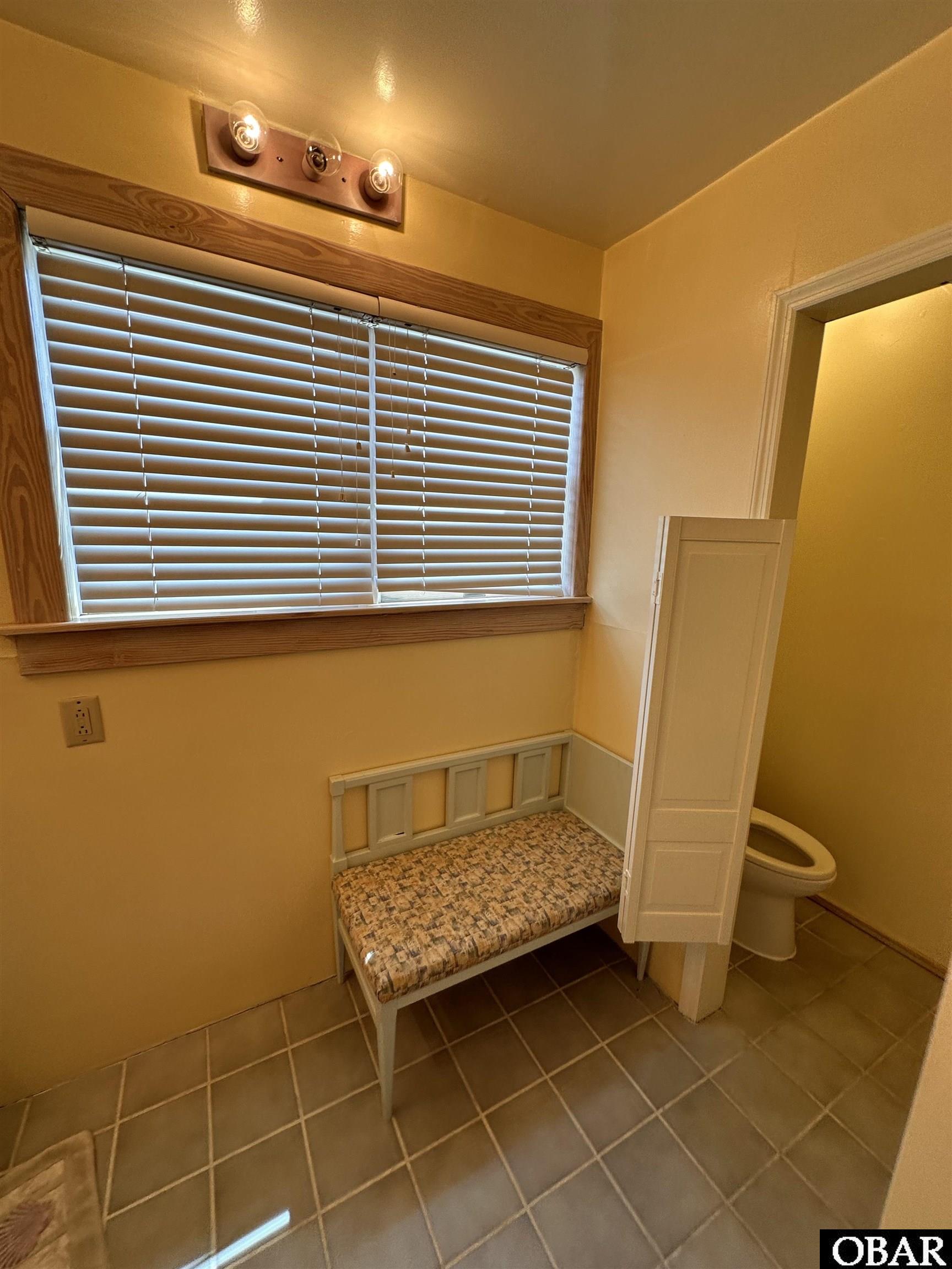 180 Irvin Garrish Highway, Ocracoke, NC 27960, 1 Bedroom Bedrooms, ,1 BathroomBathrooms,Residential,For sale,Irvin Garrish Highway,127049