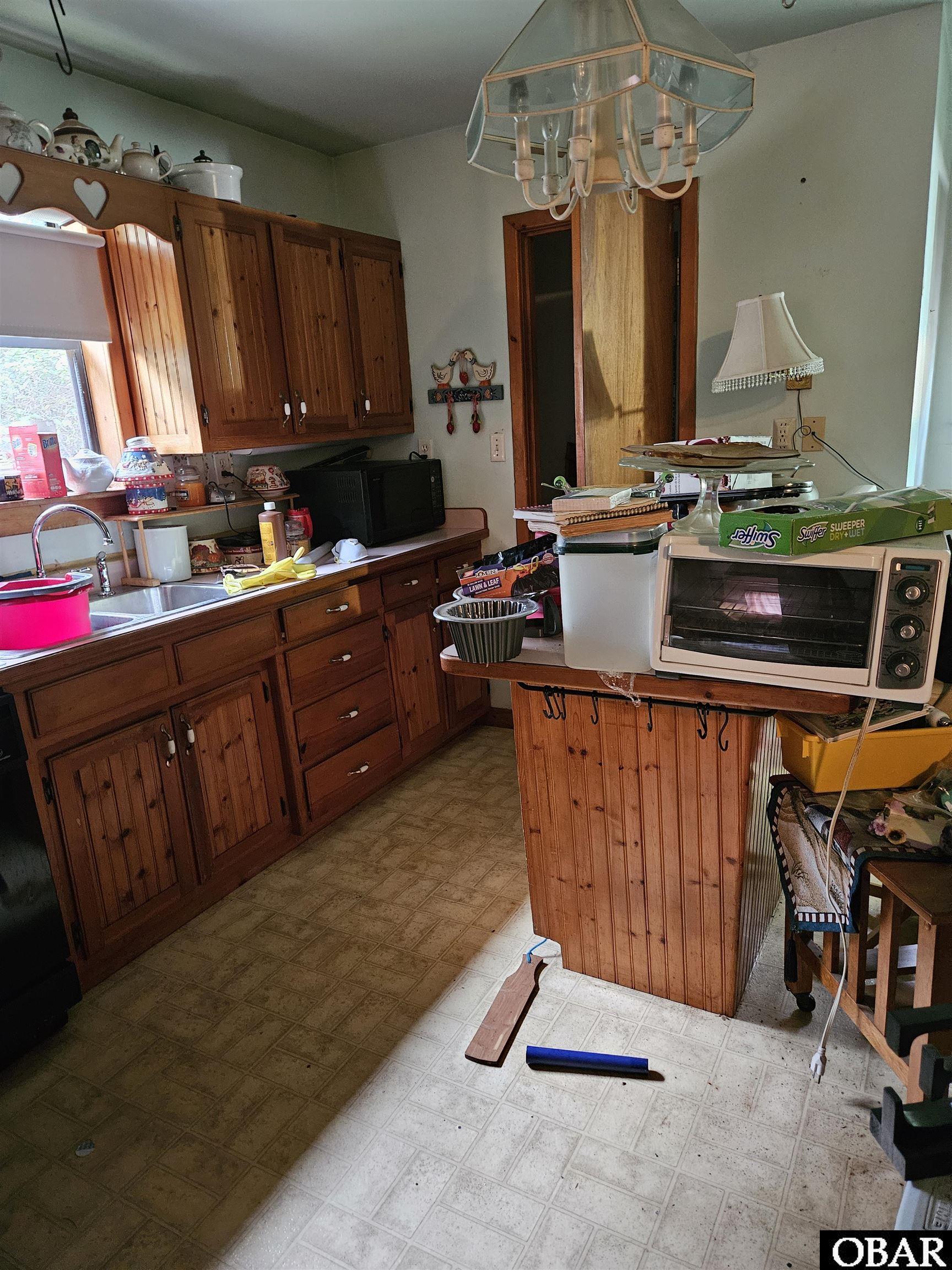 112 Michael Street, Jarvisburg, NC 27947, 2 Bedrooms Bedrooms, ,1 BathroomBathrooms,Residential,For sale,Michael Street,127086